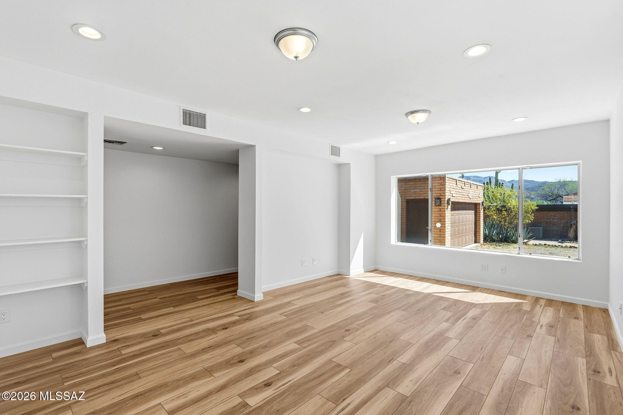 11421 E Holster Drive