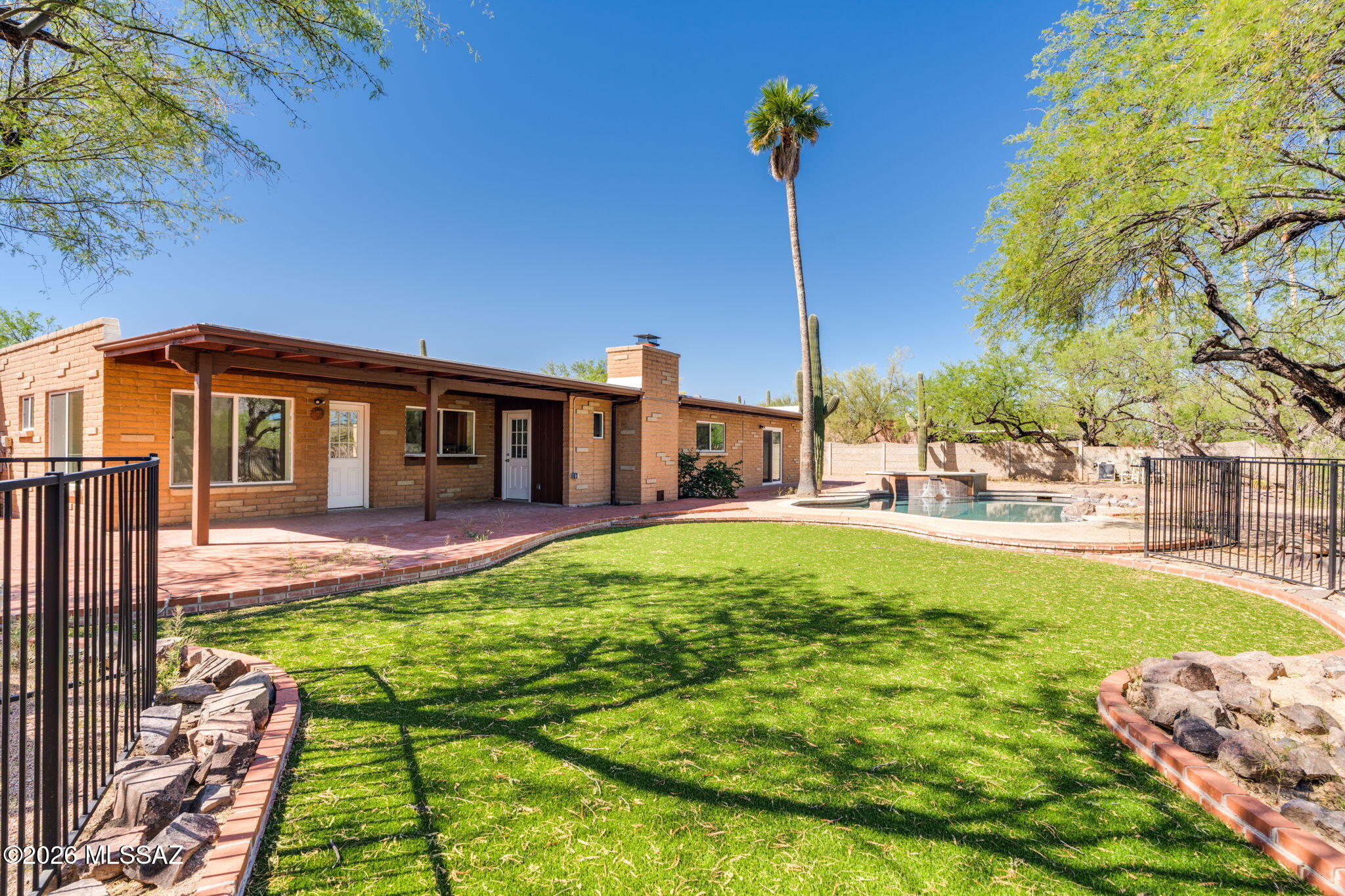 11421 E Holster Drive