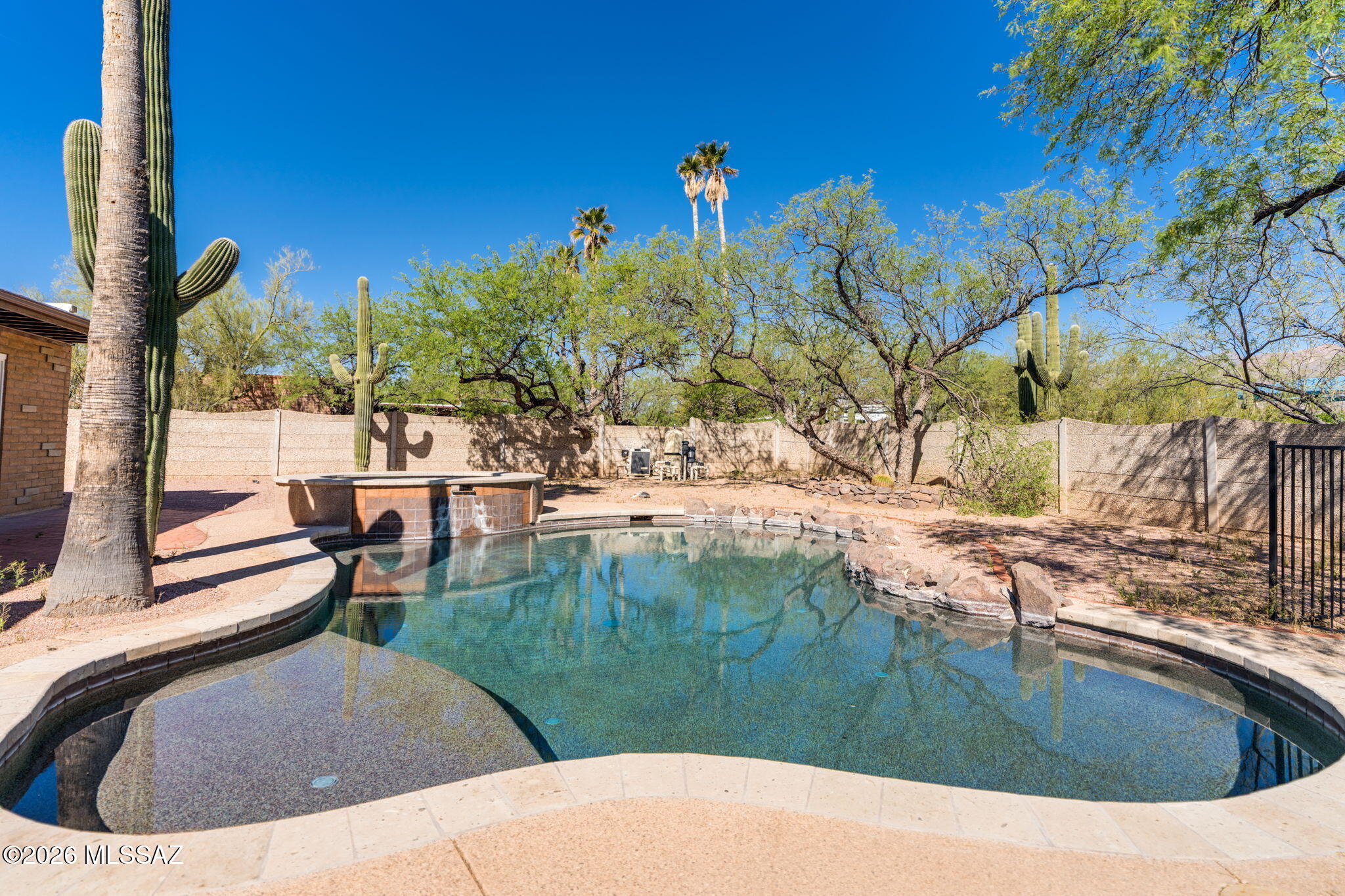 11421 E Holster Drive