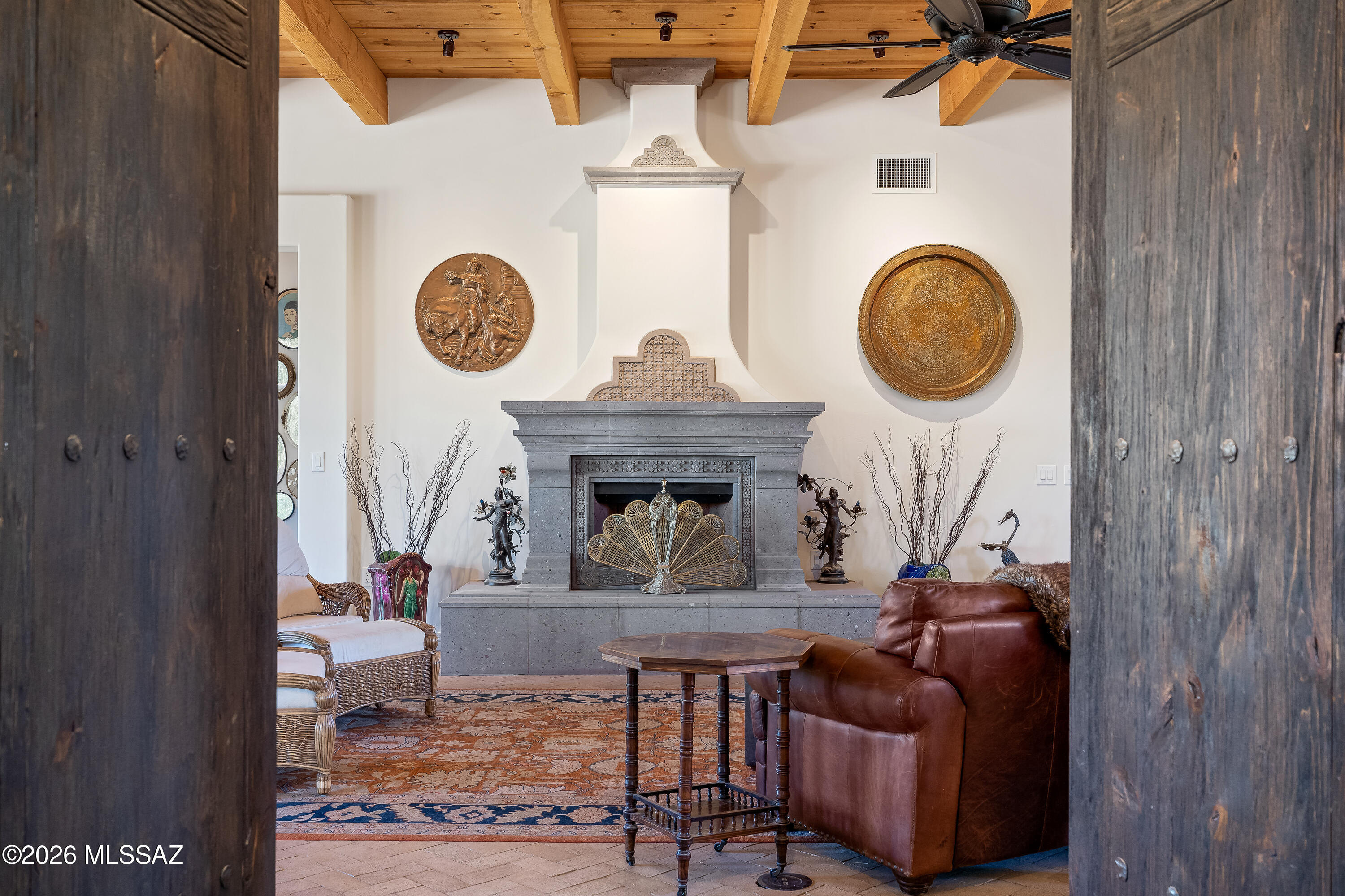 455 N Avenida Aguila