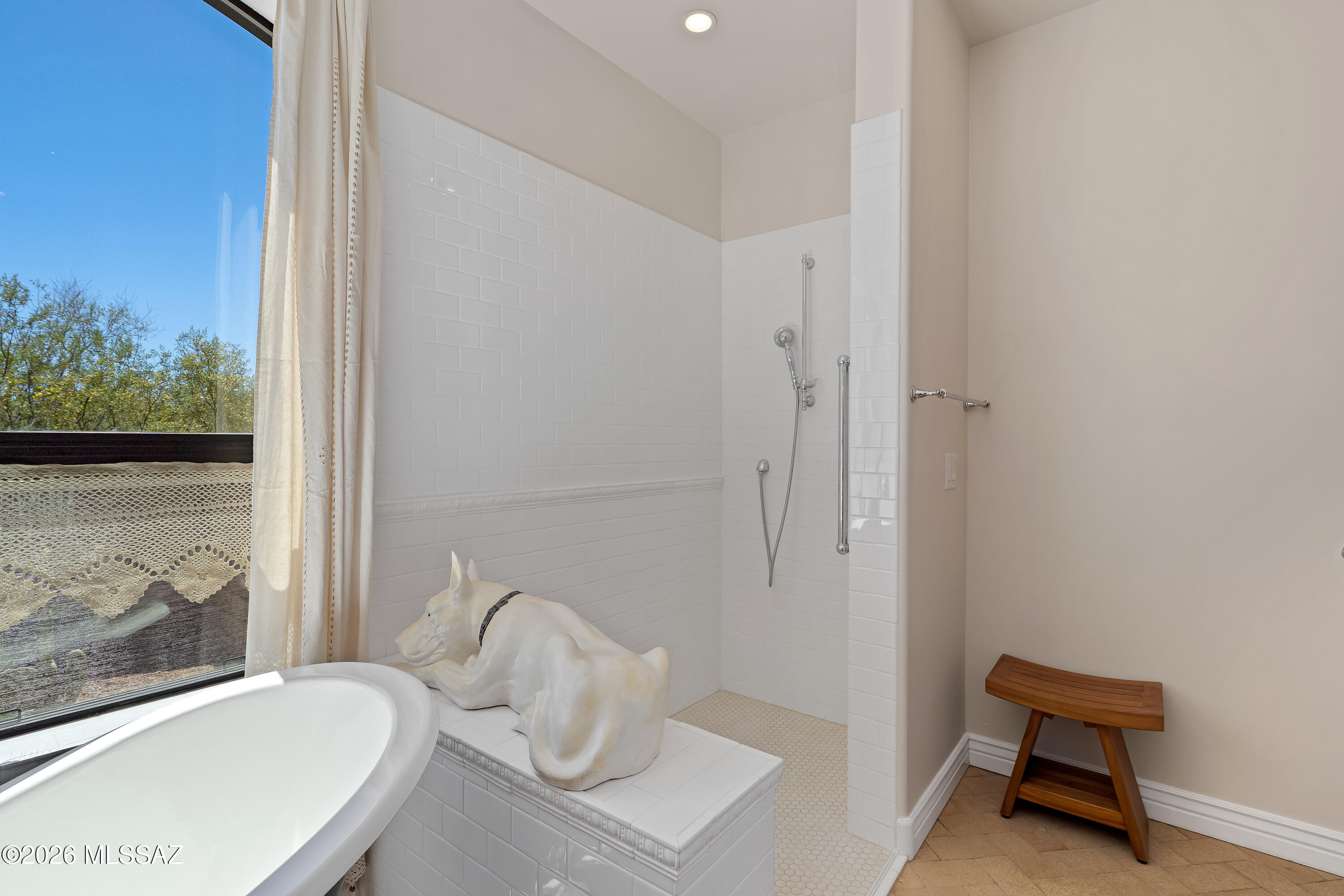 455 N Avenida Aguila