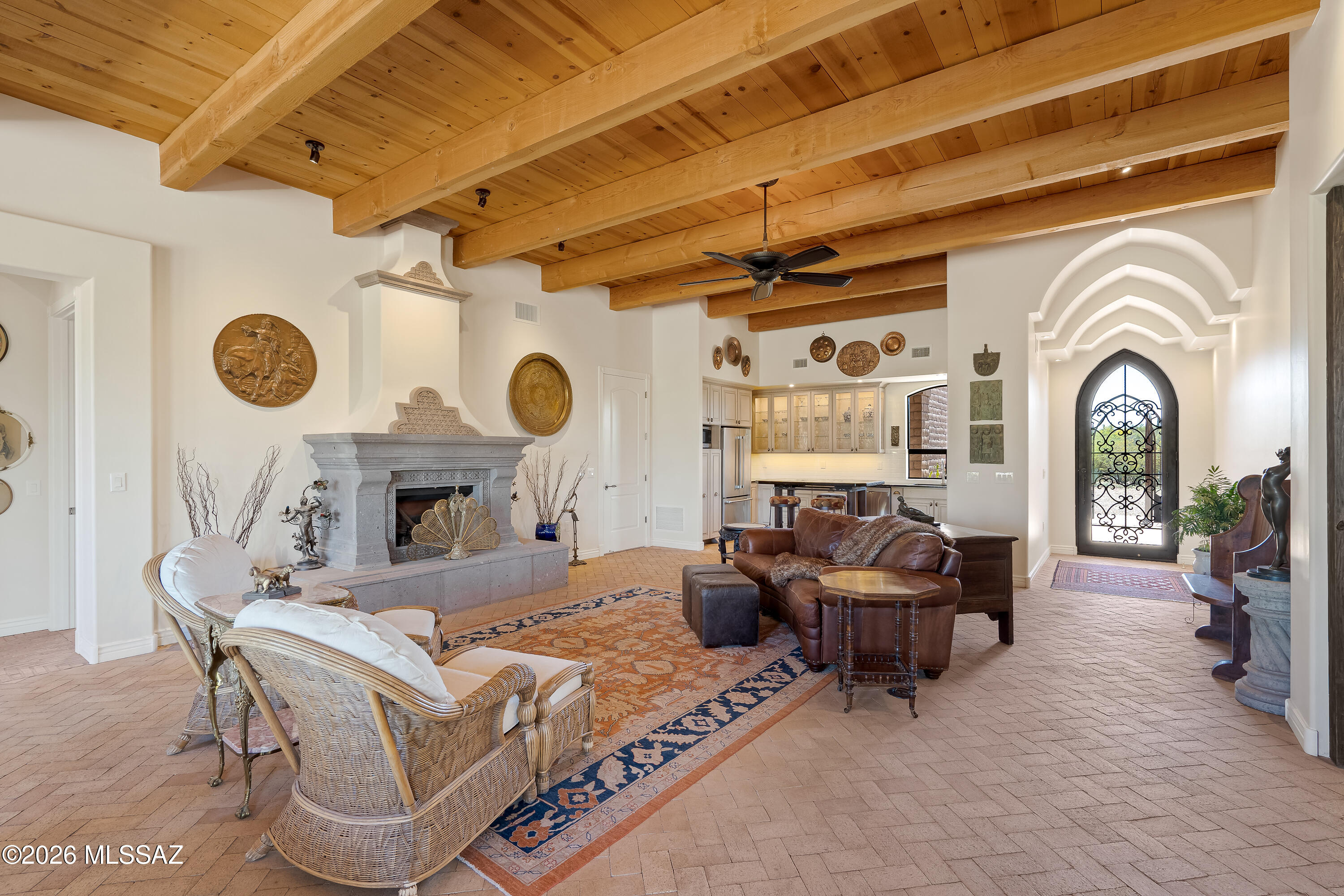 455 N Avenida Aguila