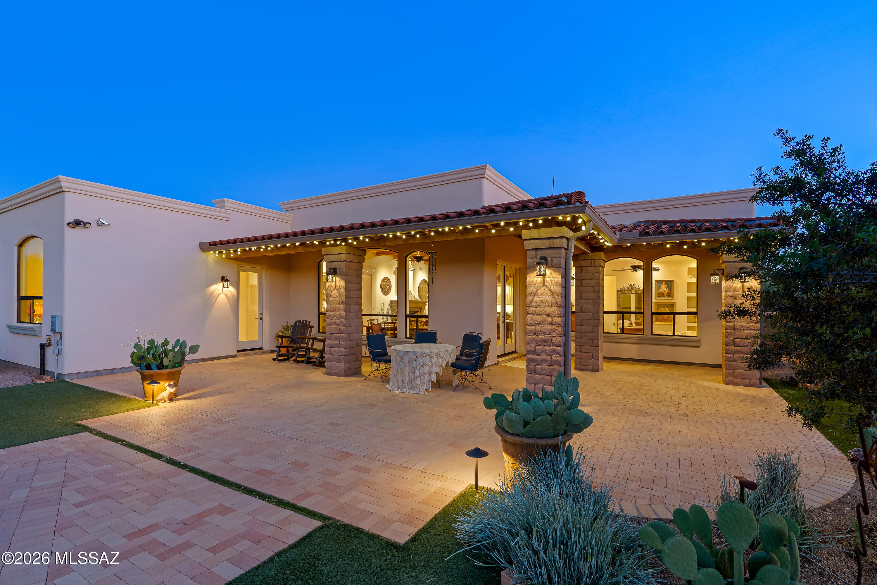 455 N Avenida Aguila