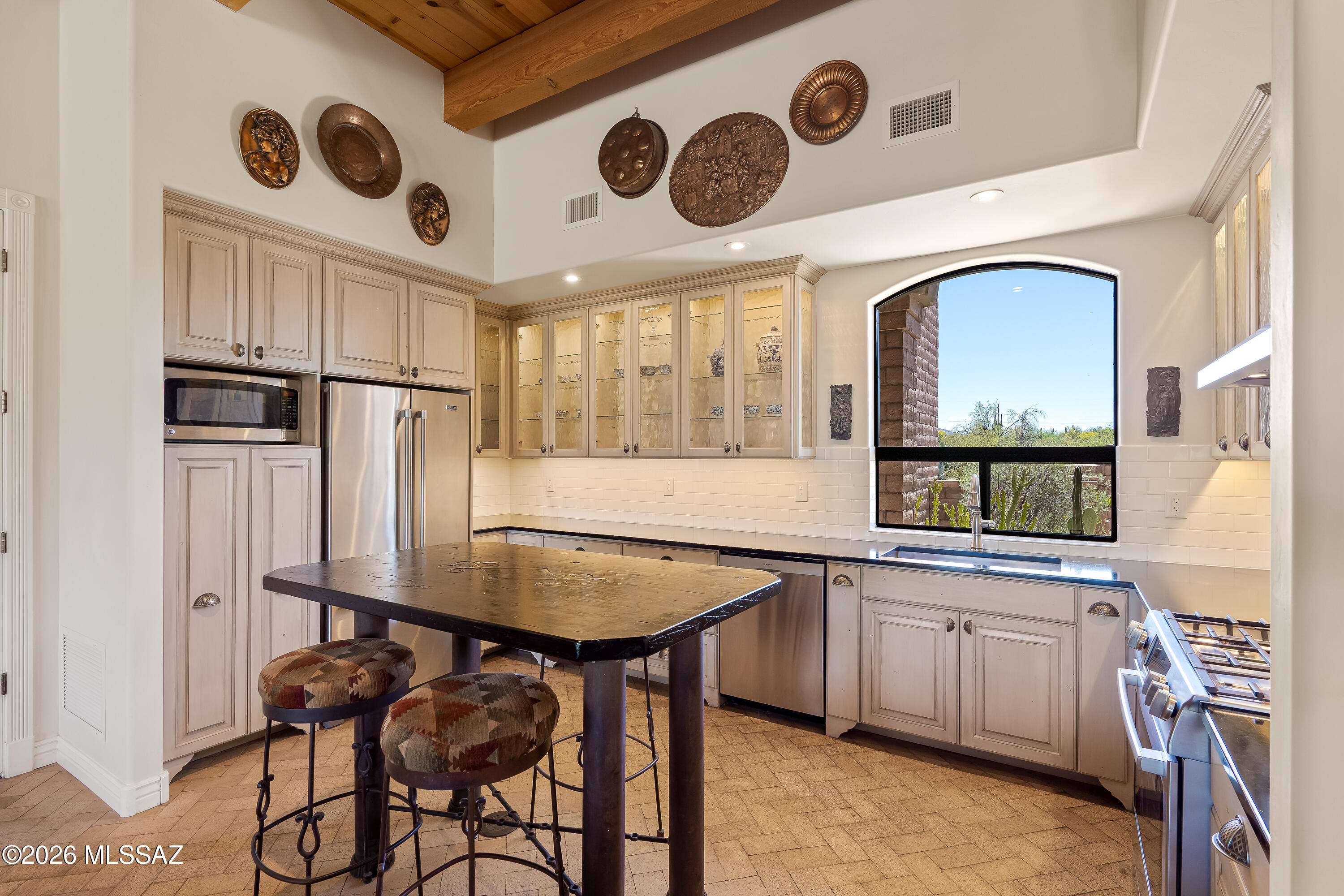 455 N Avenida Aguila