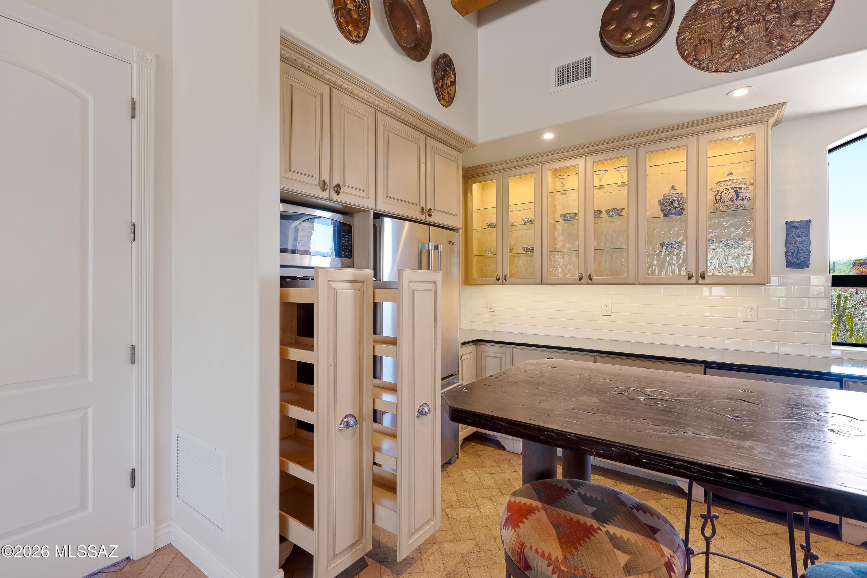 455 N Avenida Aguila