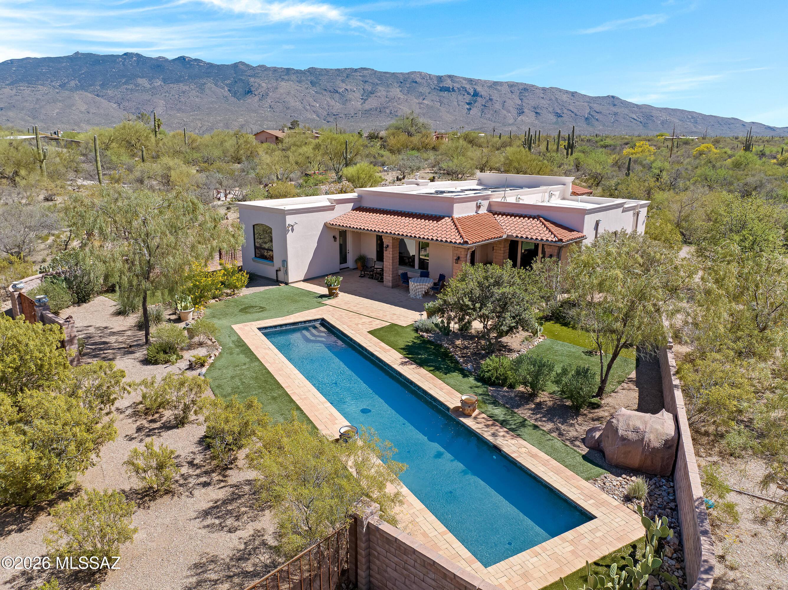 455 N Avenida Aguila