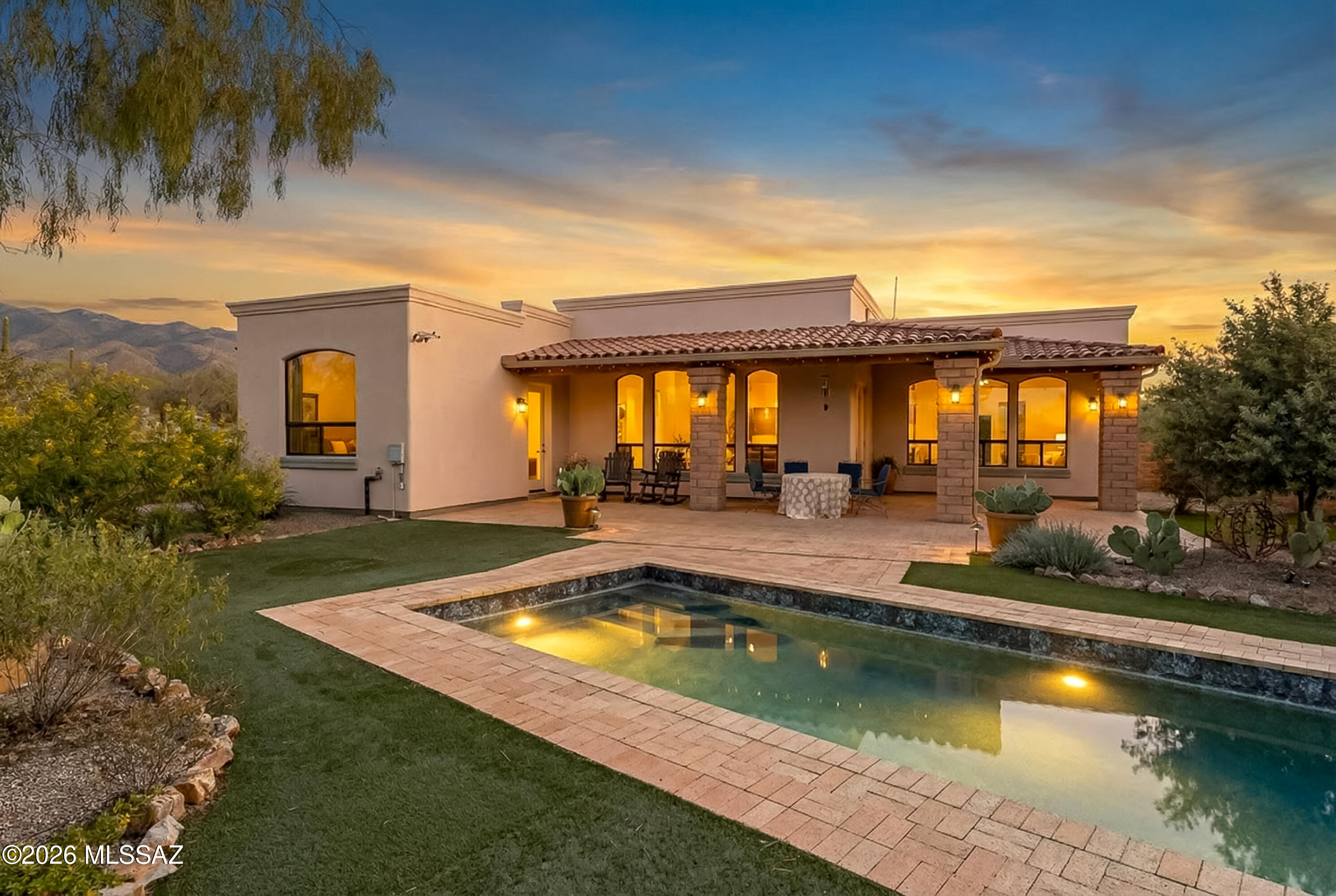 455 N Avenida Aguila