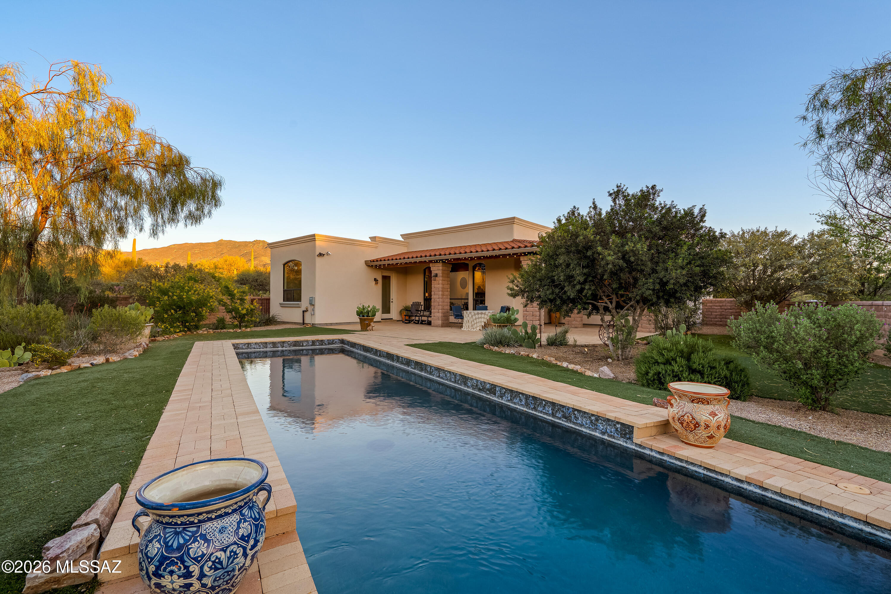 455 N Avenida Aguila