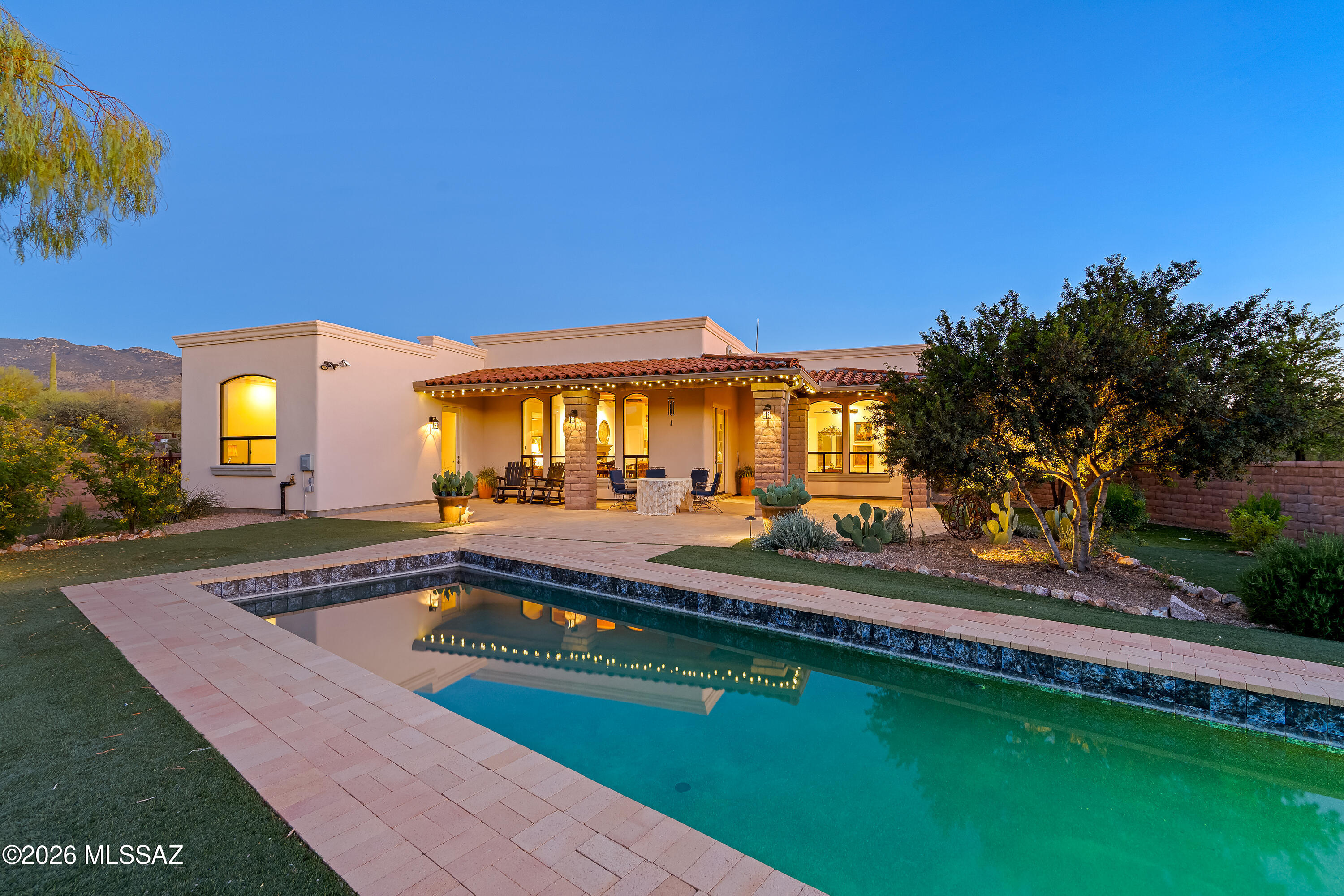 455 N Avenida Aguila