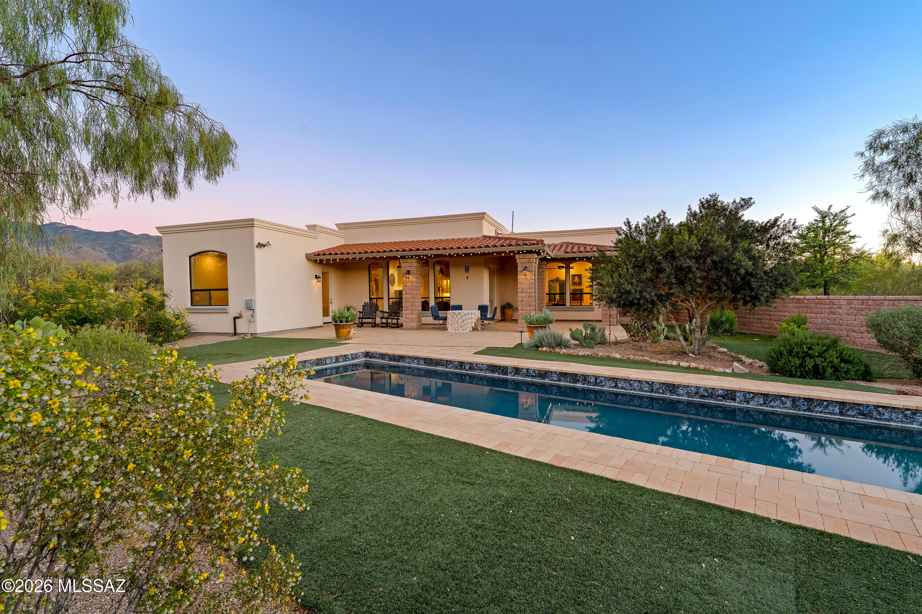 455 N Avenida Aguila