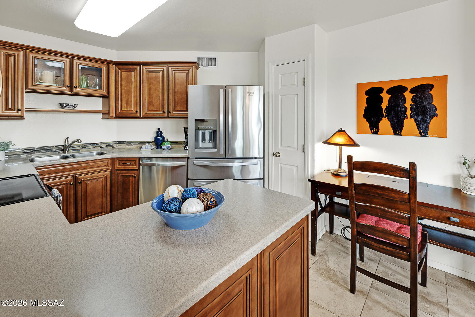 6655 N Canyon Crest Drive 10260