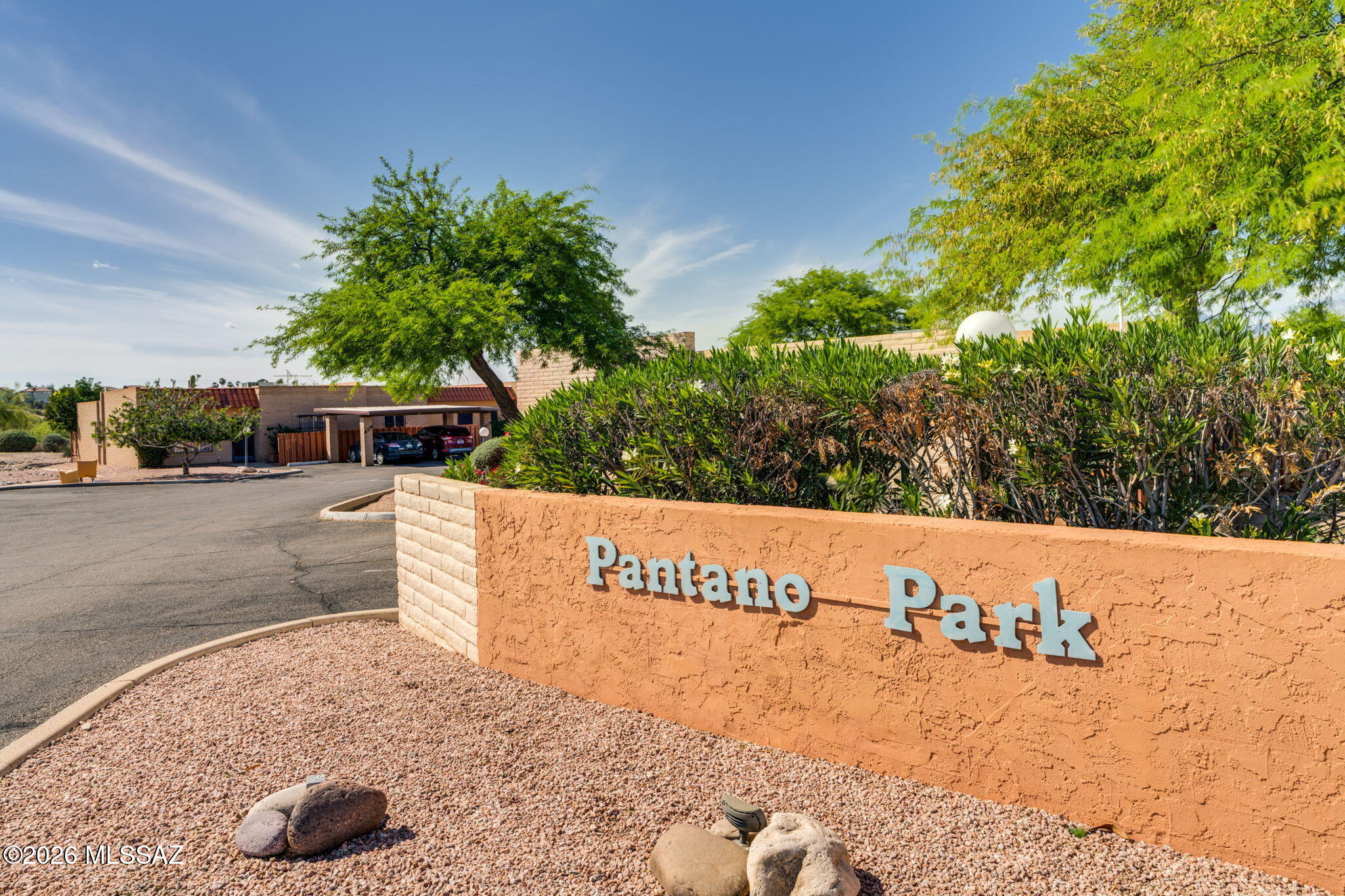 941 S Pantano Parkway