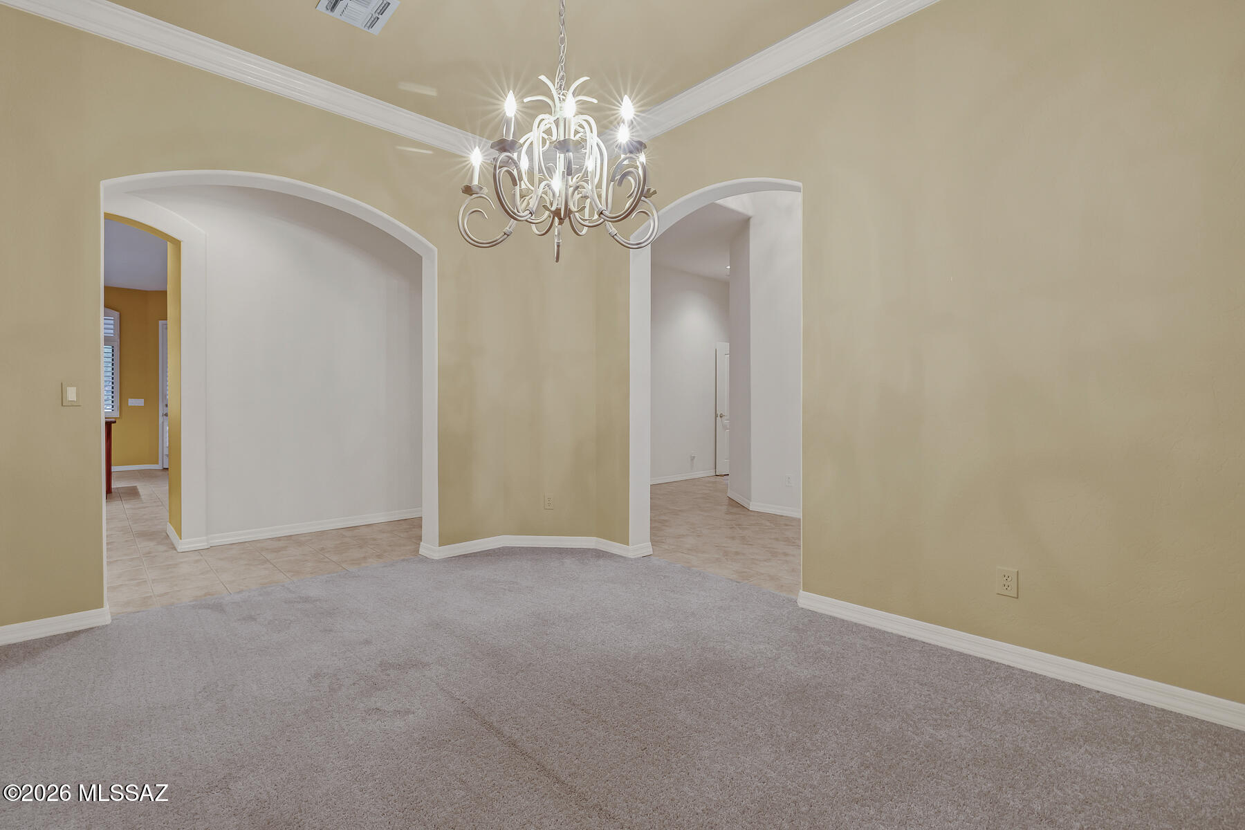 126 E Silverstone Place