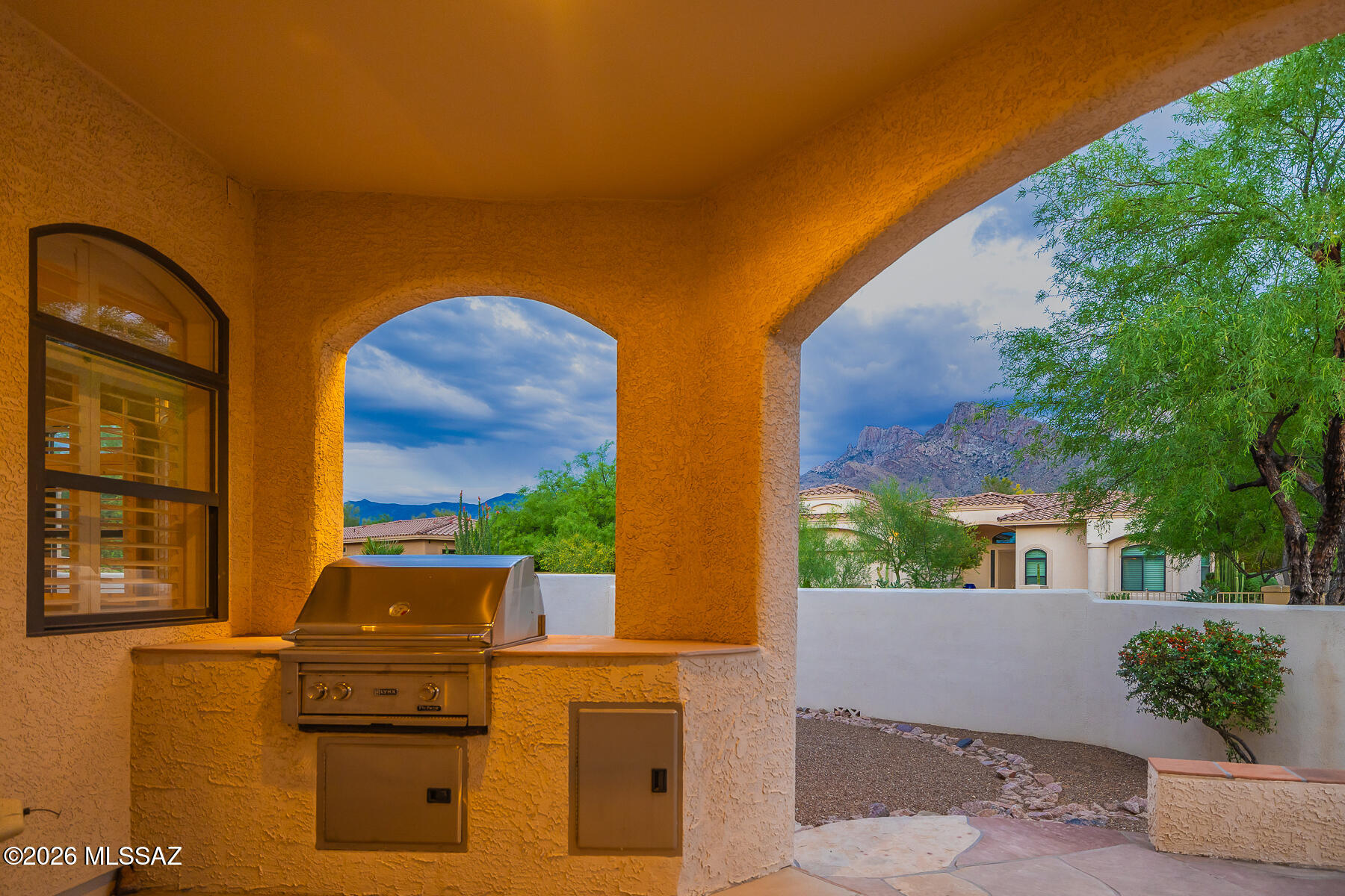 126 E Silverstone Place