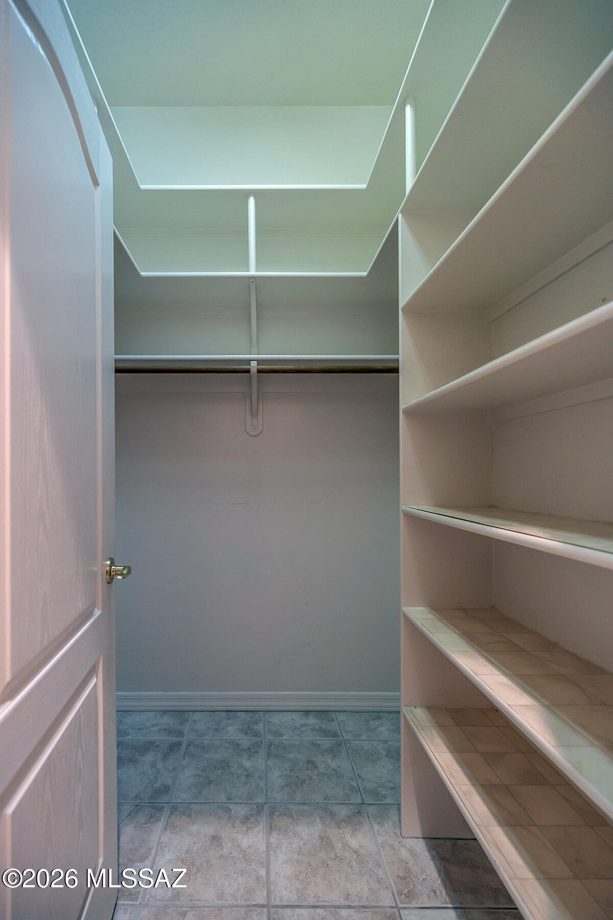 126 E Silverstone Place