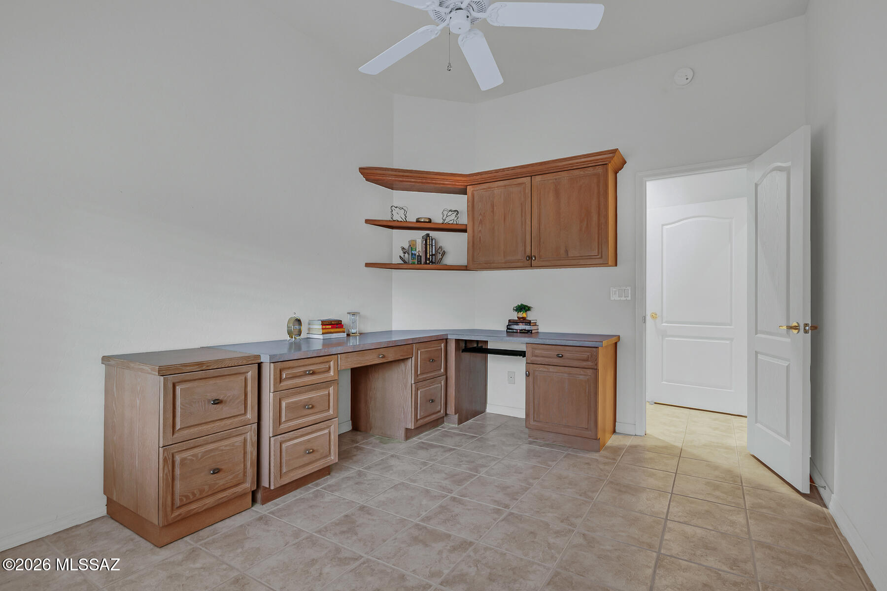 126 E Silverstone Place