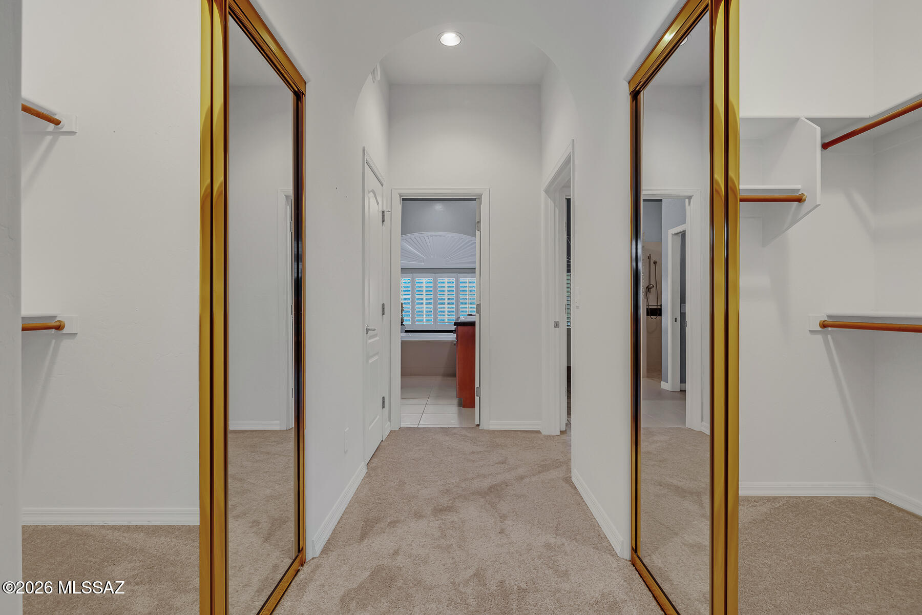 126 E Silverstone Place