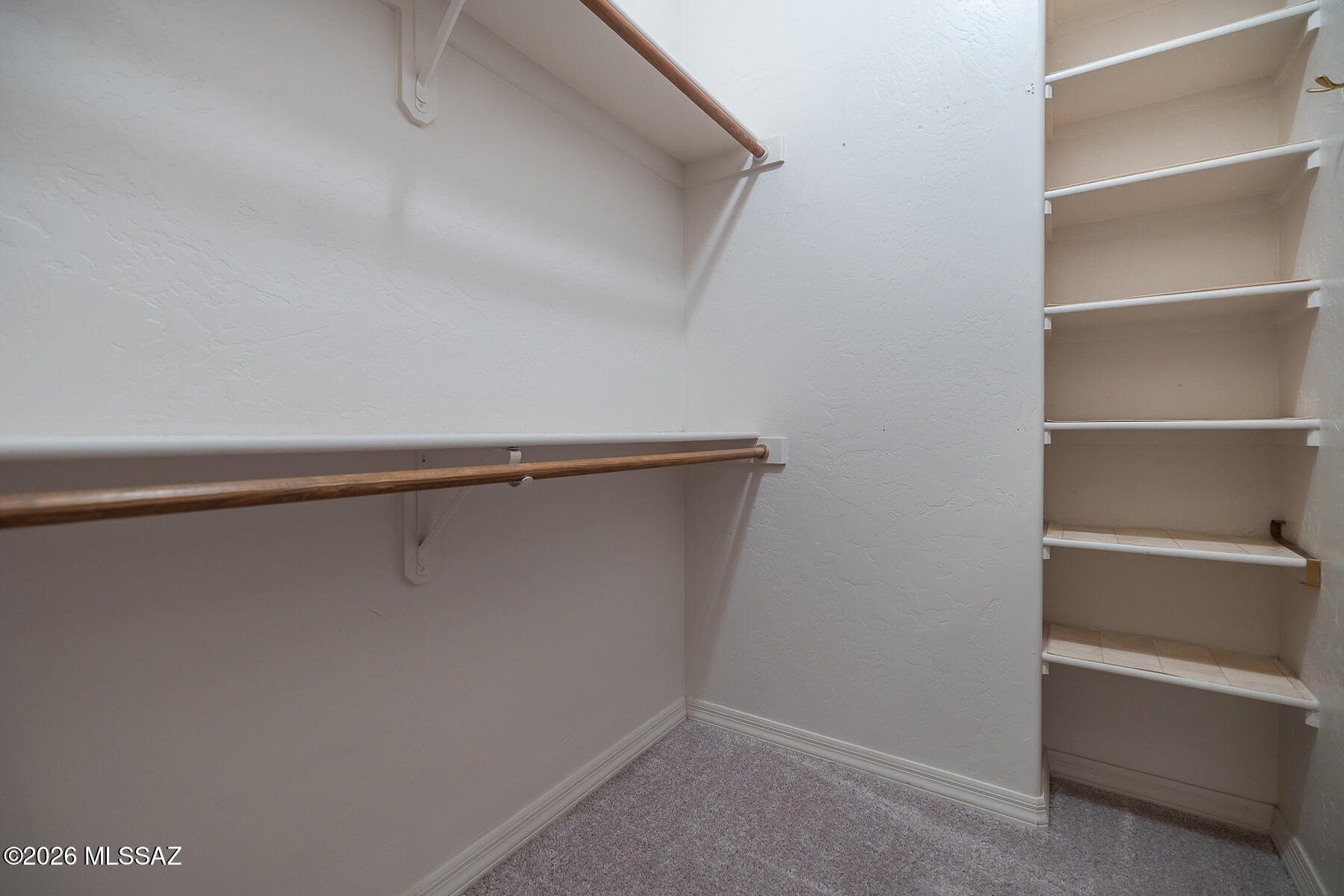 126 E Silverstone Place