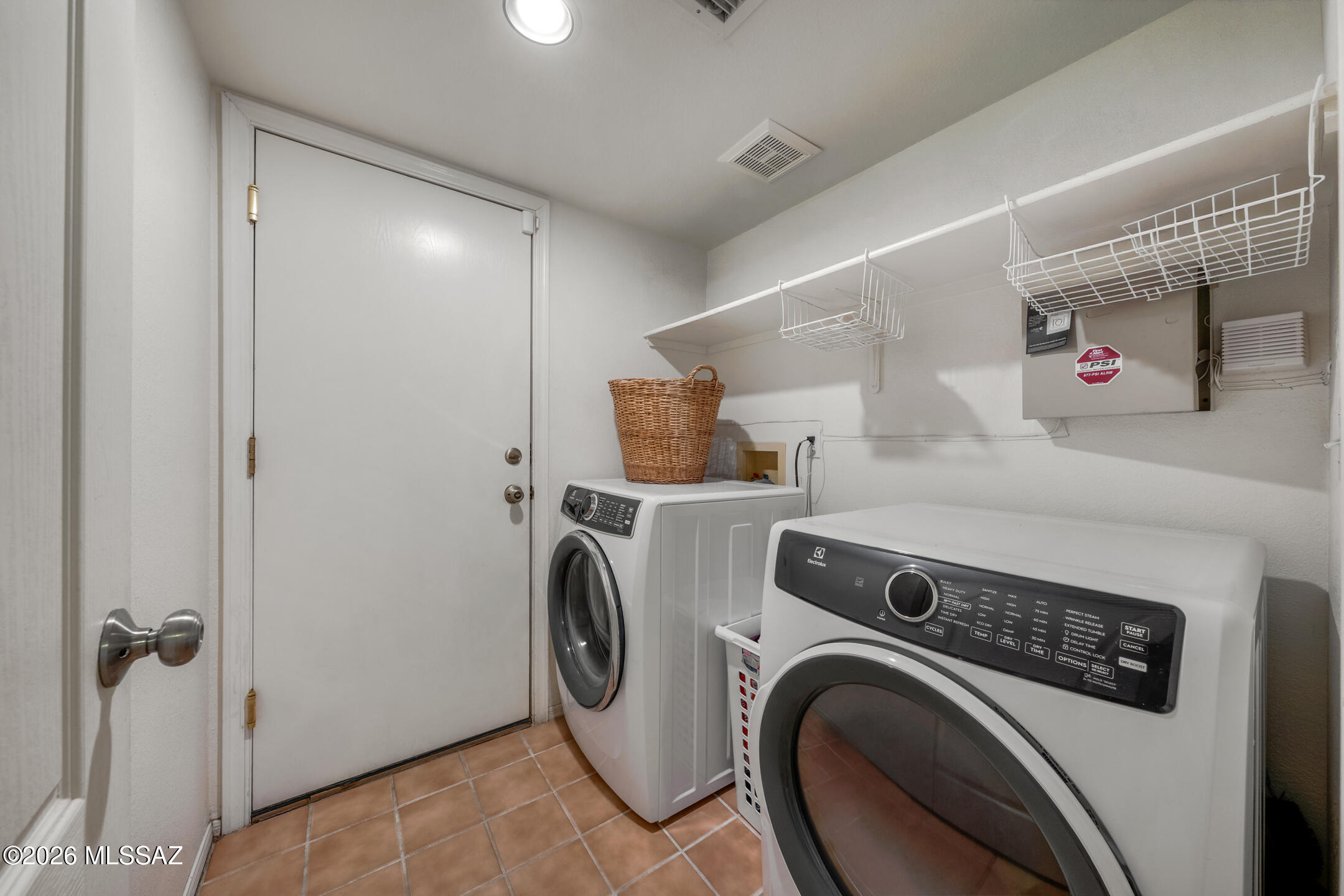 2711 W Camino De La Caterva