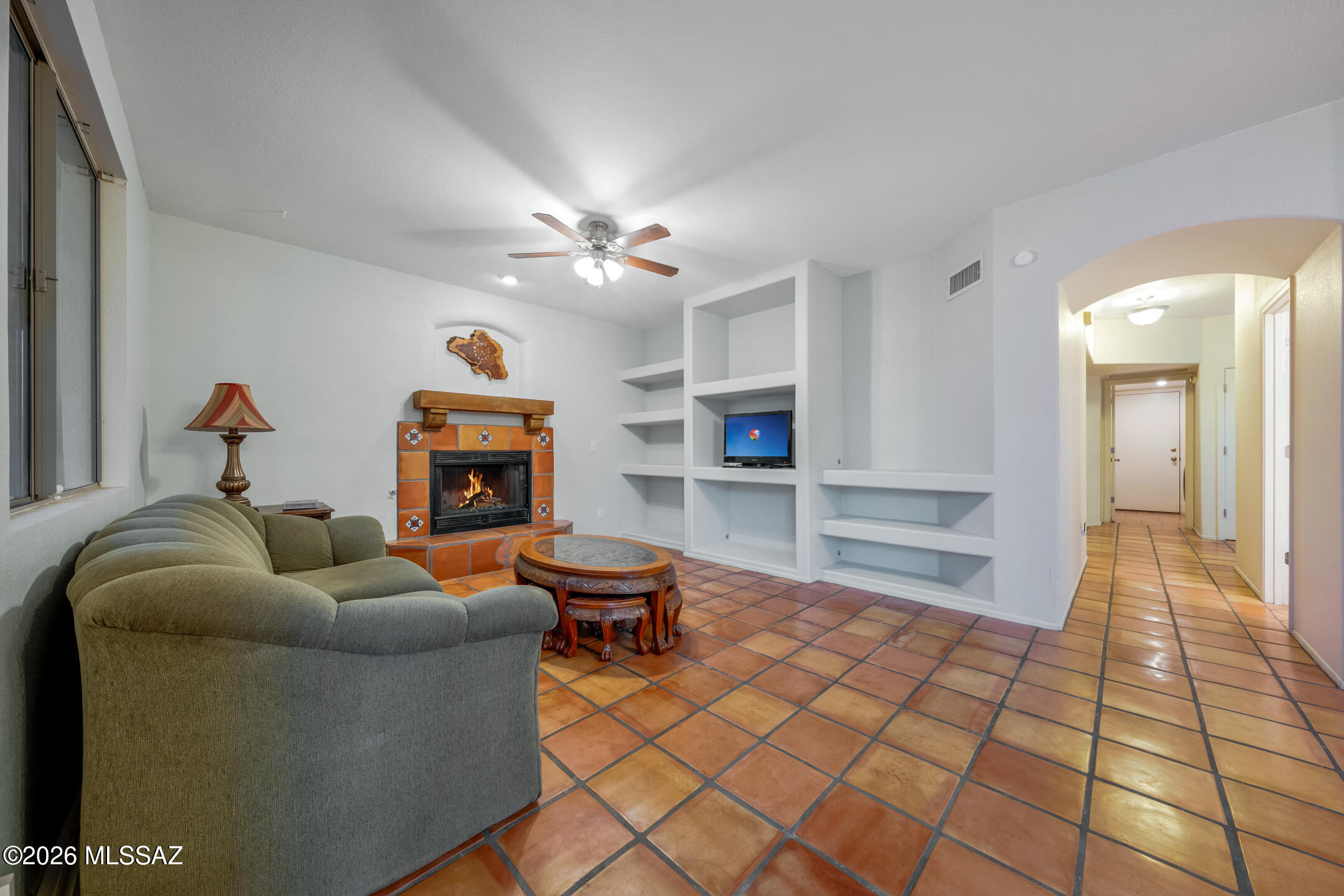 2711 W Camino De La Caterva
