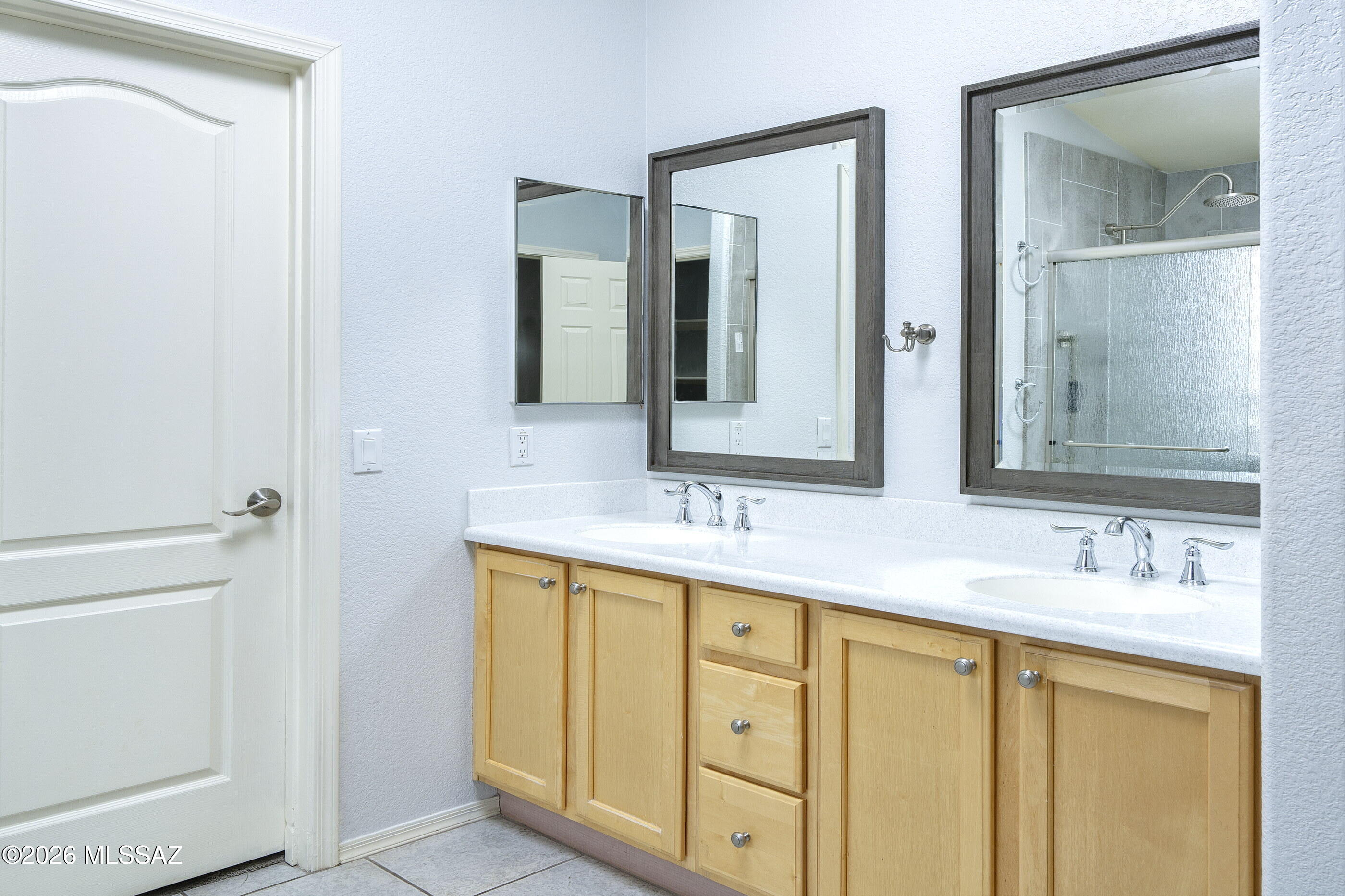 10172 E Gray Hawk Drive