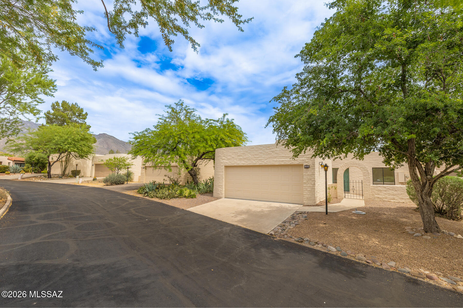 5348 N Camino De La Culebra