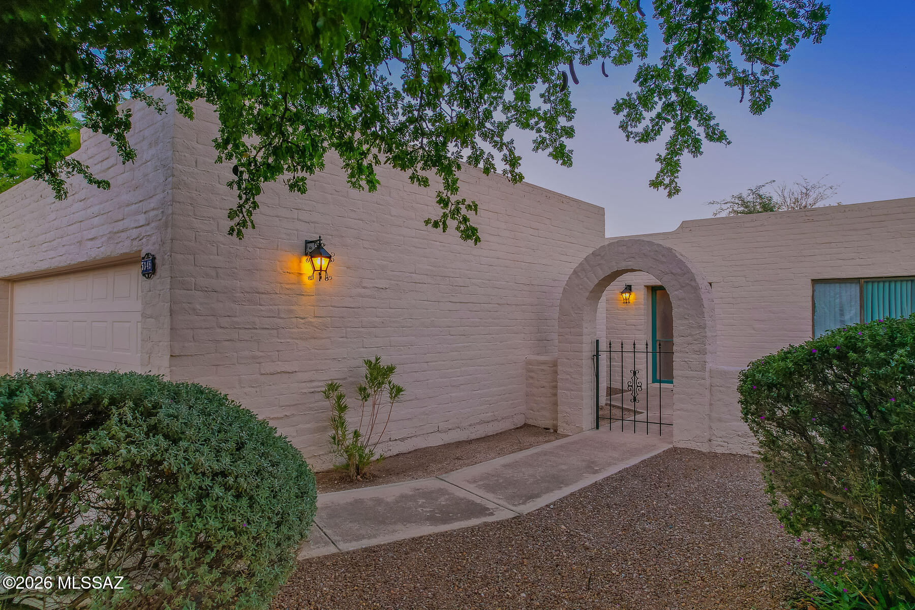 5348 N Camino De La Culebra