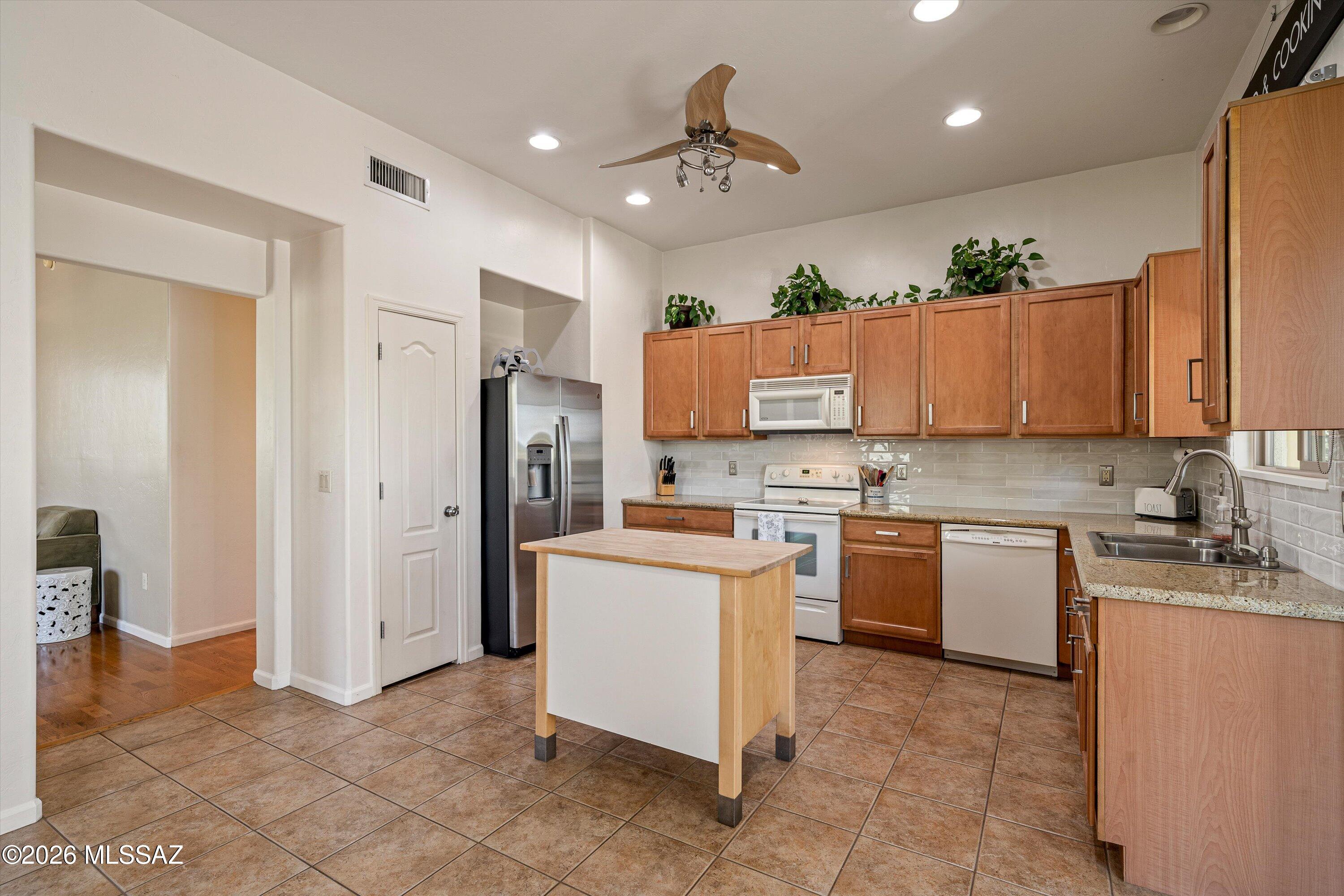 5428 S Thunder Sky Way