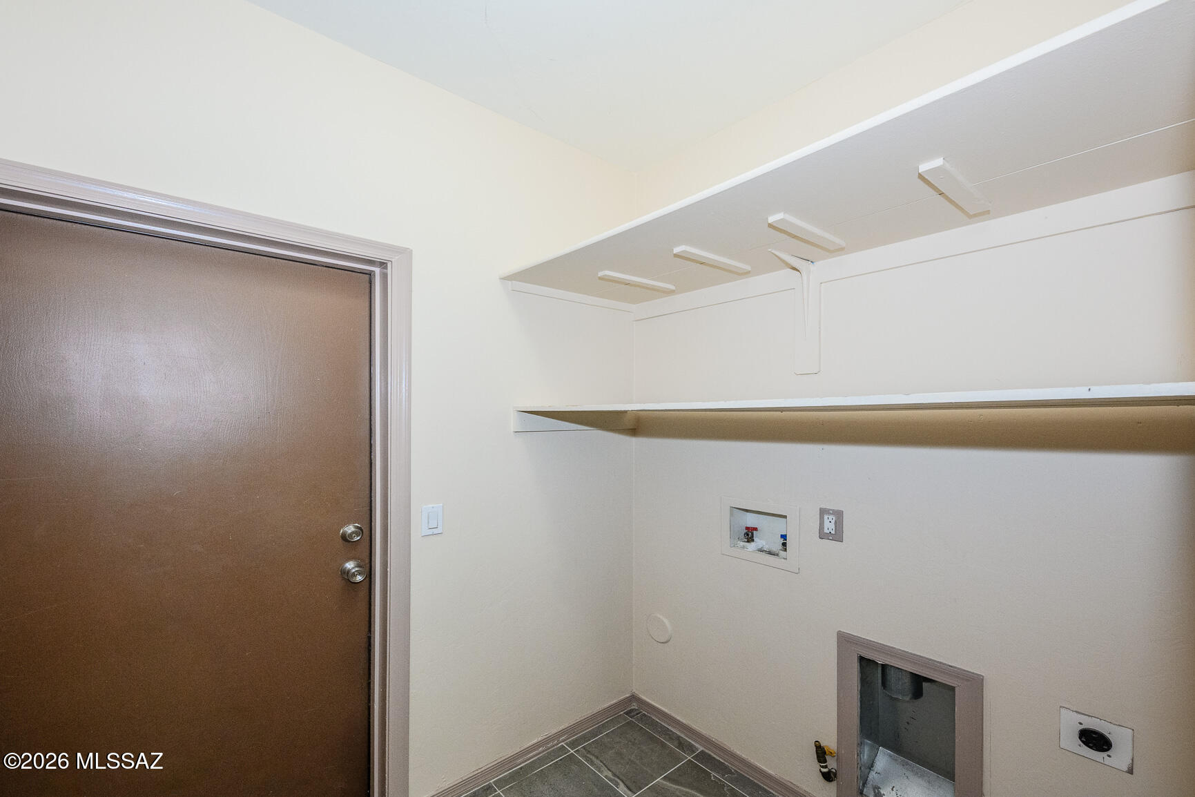 424 E Placita Costana
