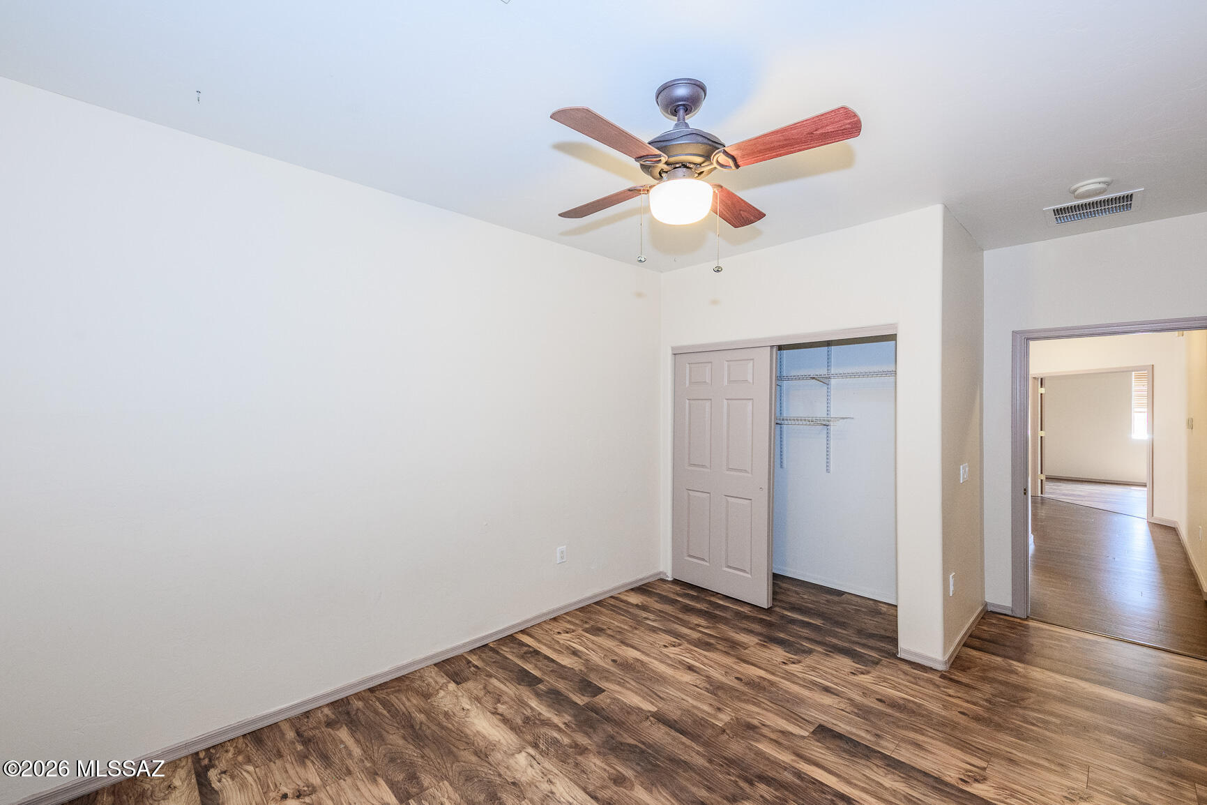 424 E Placita Costana