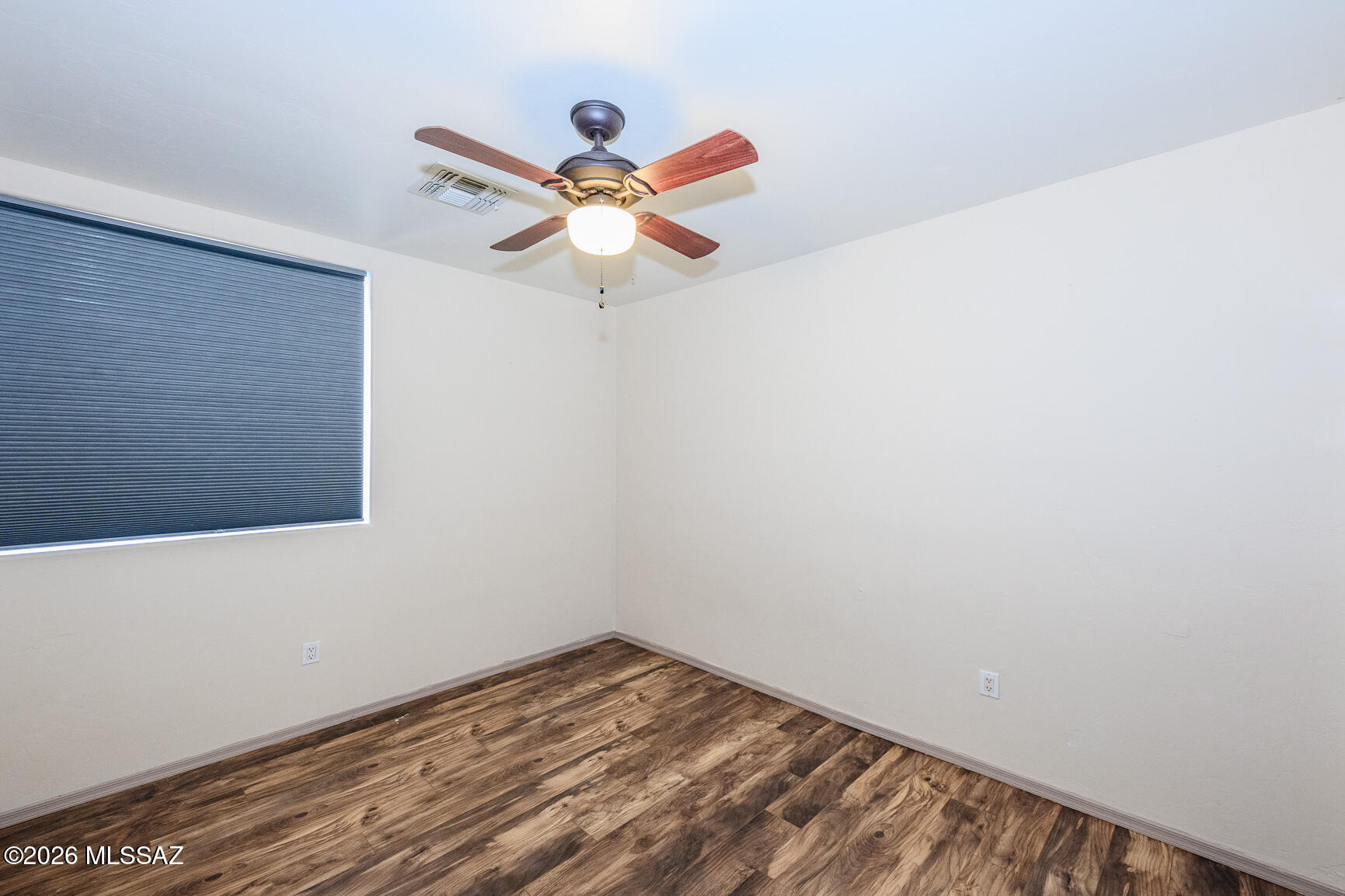 424 E Placita Costana