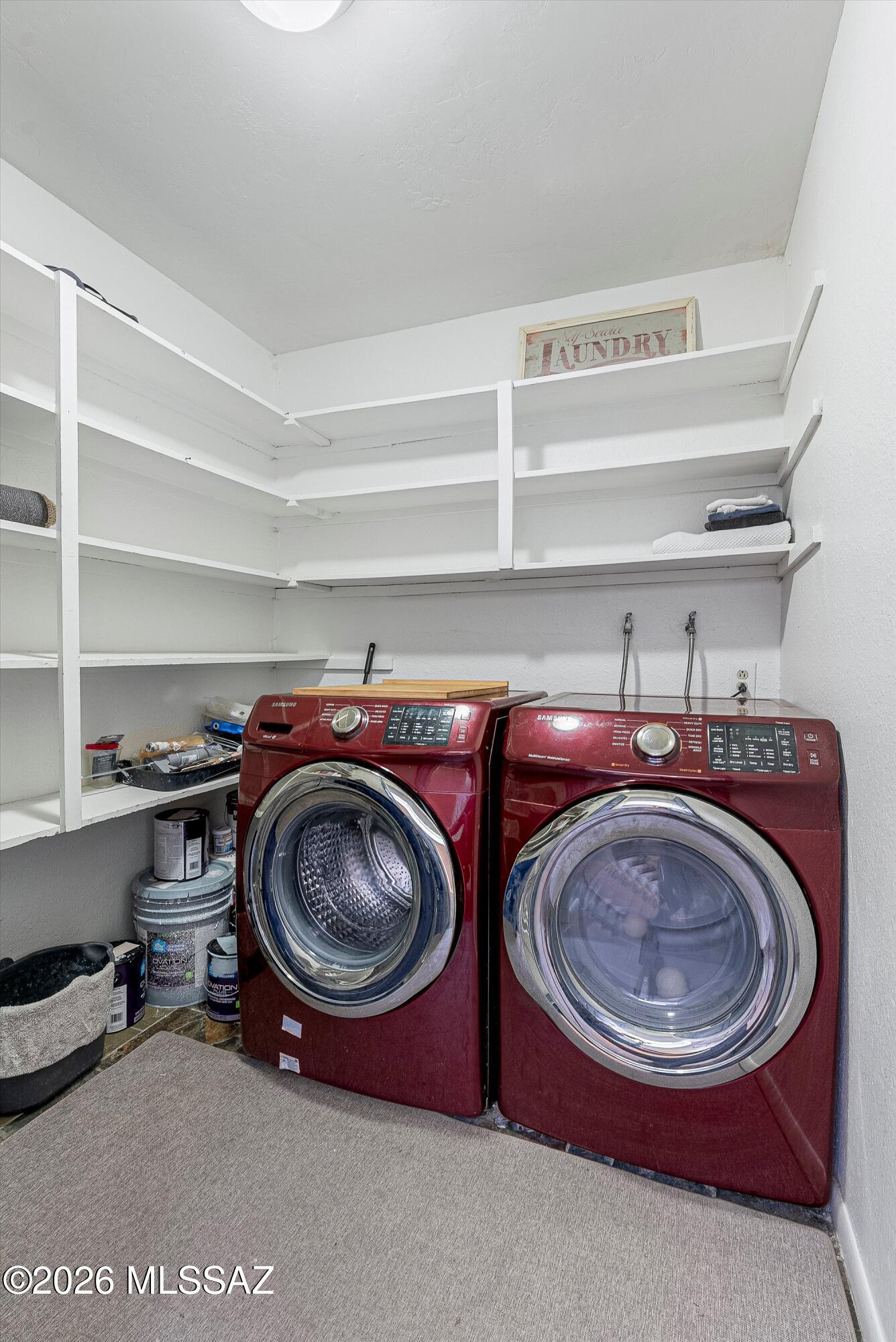 4950 E Hawthorne Street