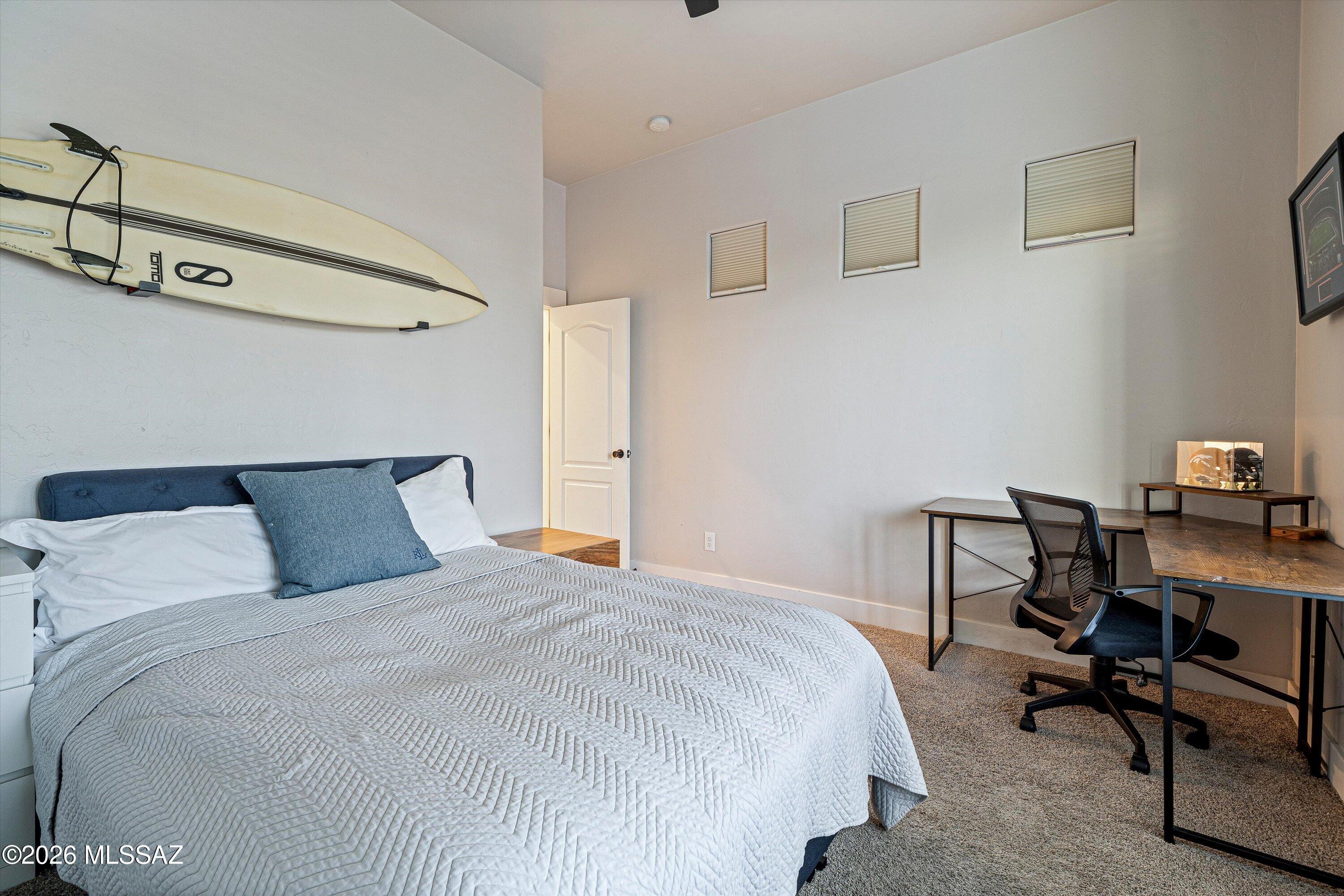 11976 N Thornbush Drive