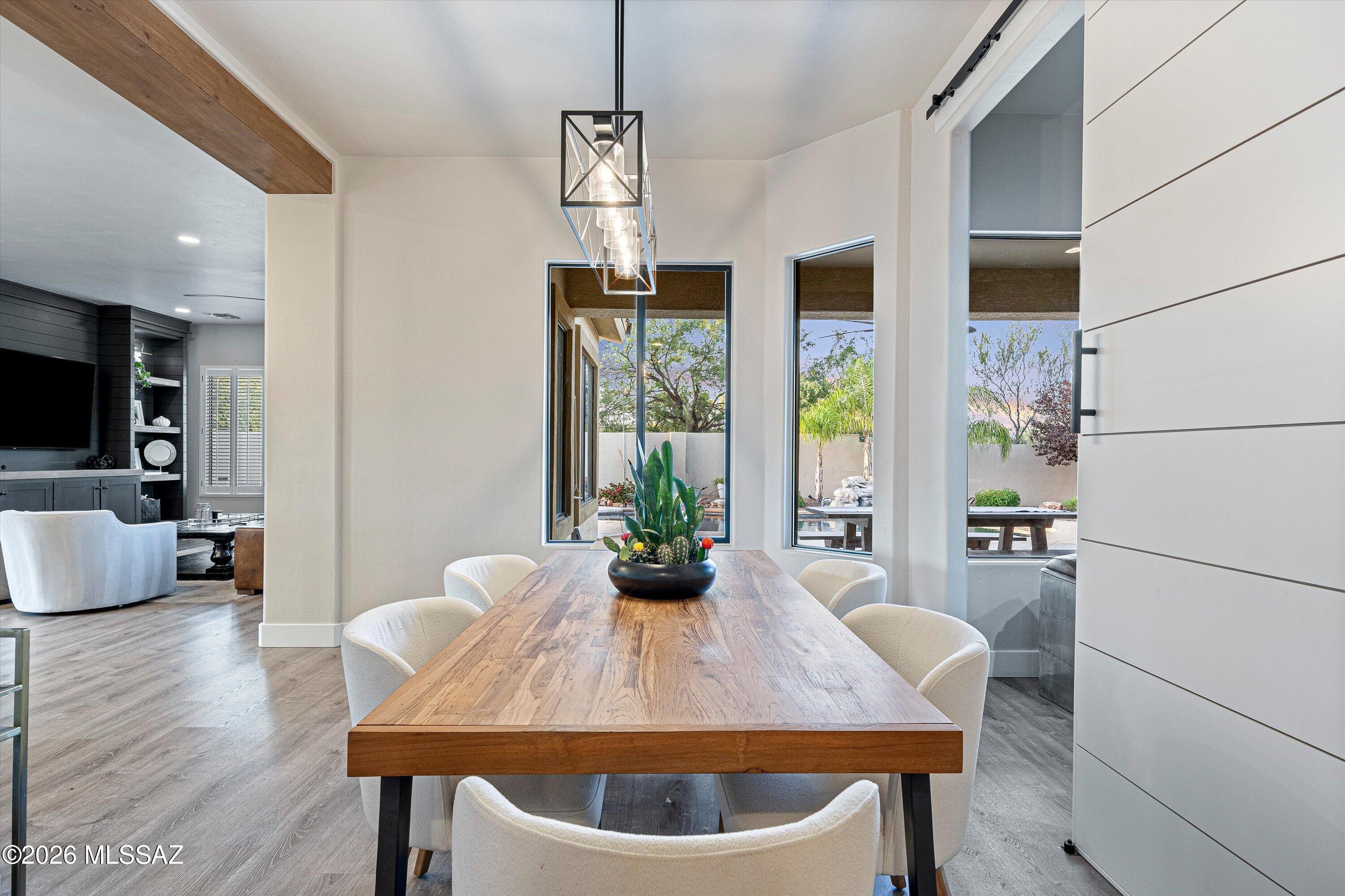 11976 N Thornbush Drive