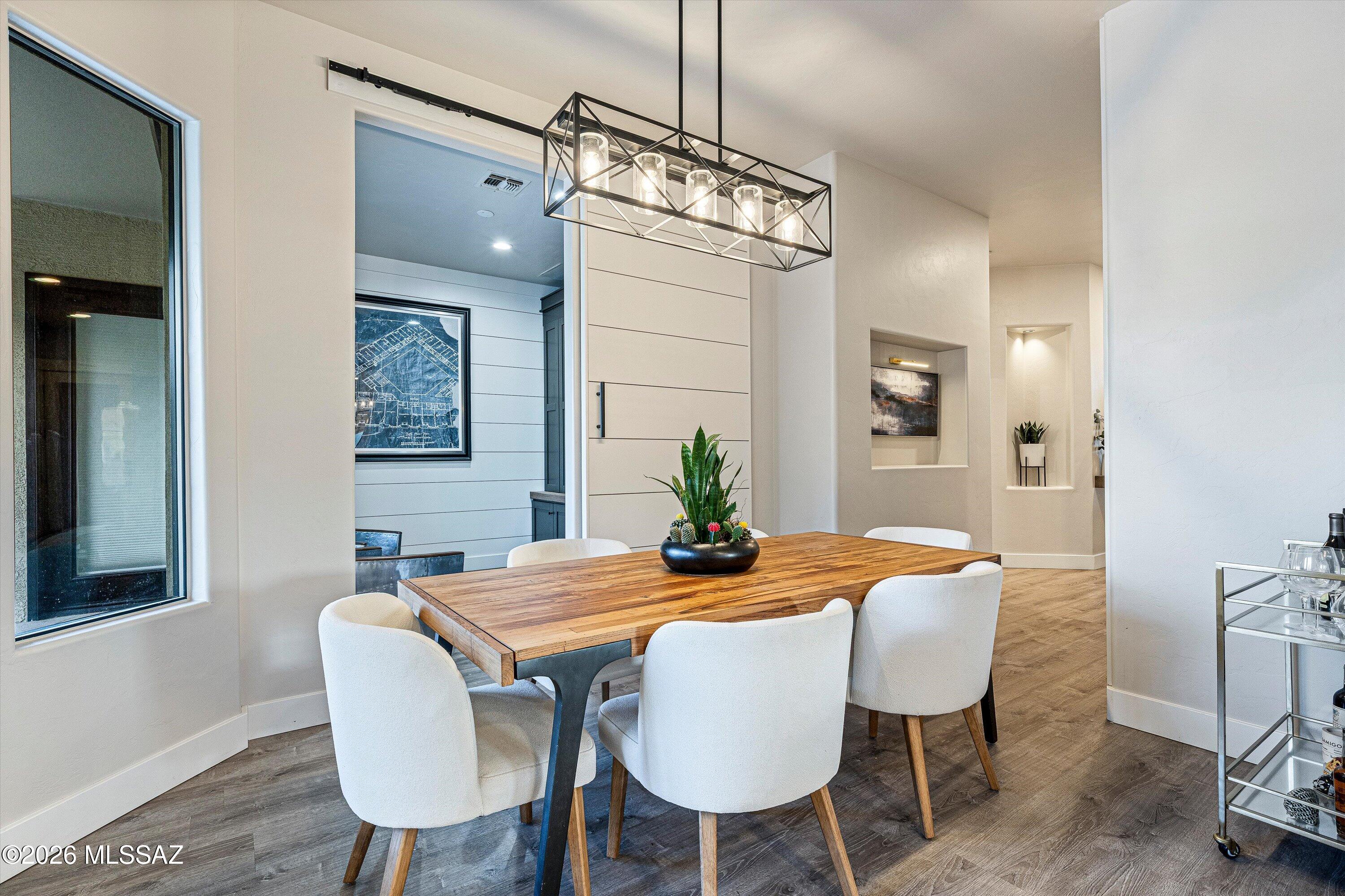 11976 N Thornbush Drive