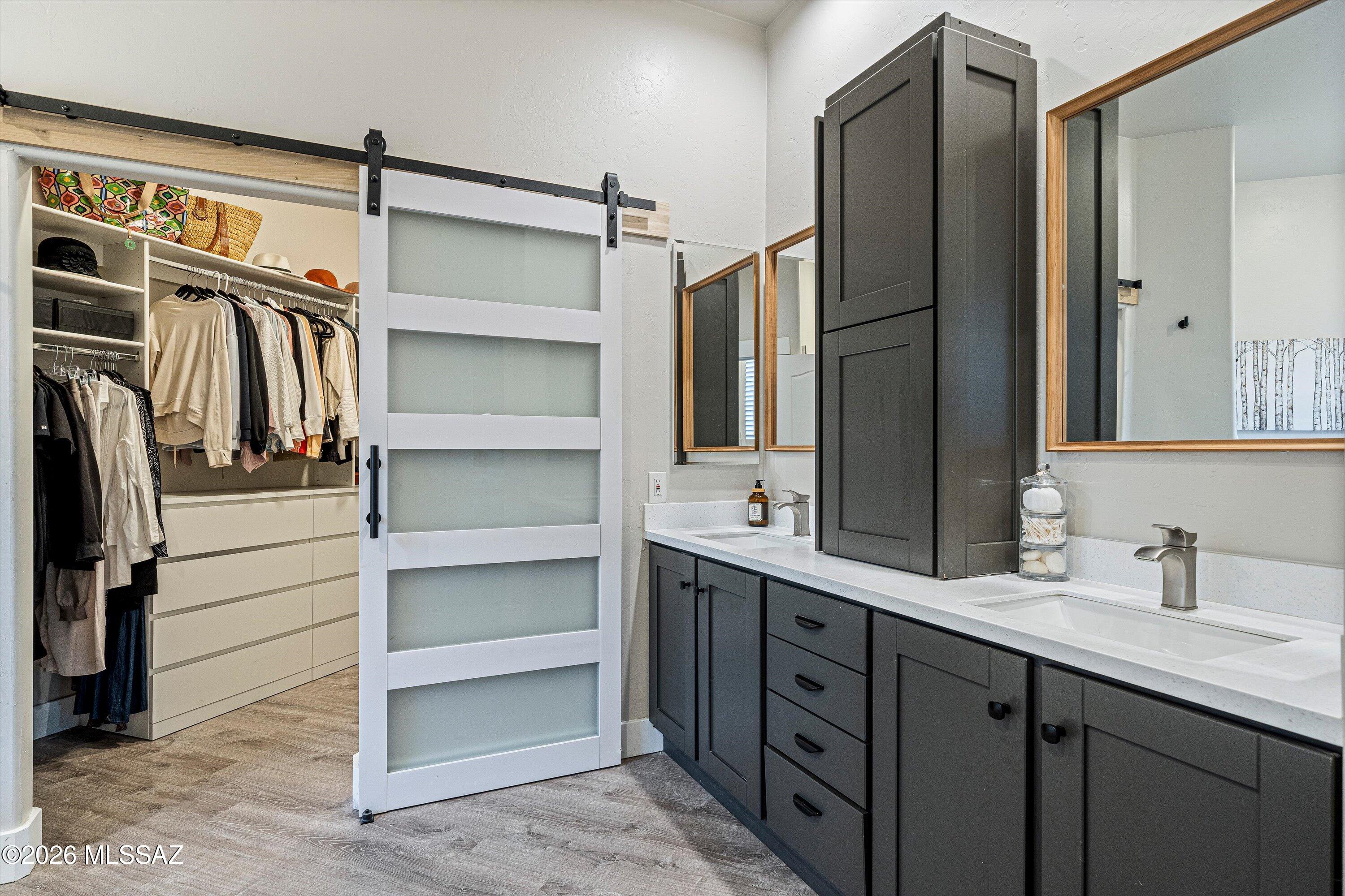 11976 N Thornbush Drive