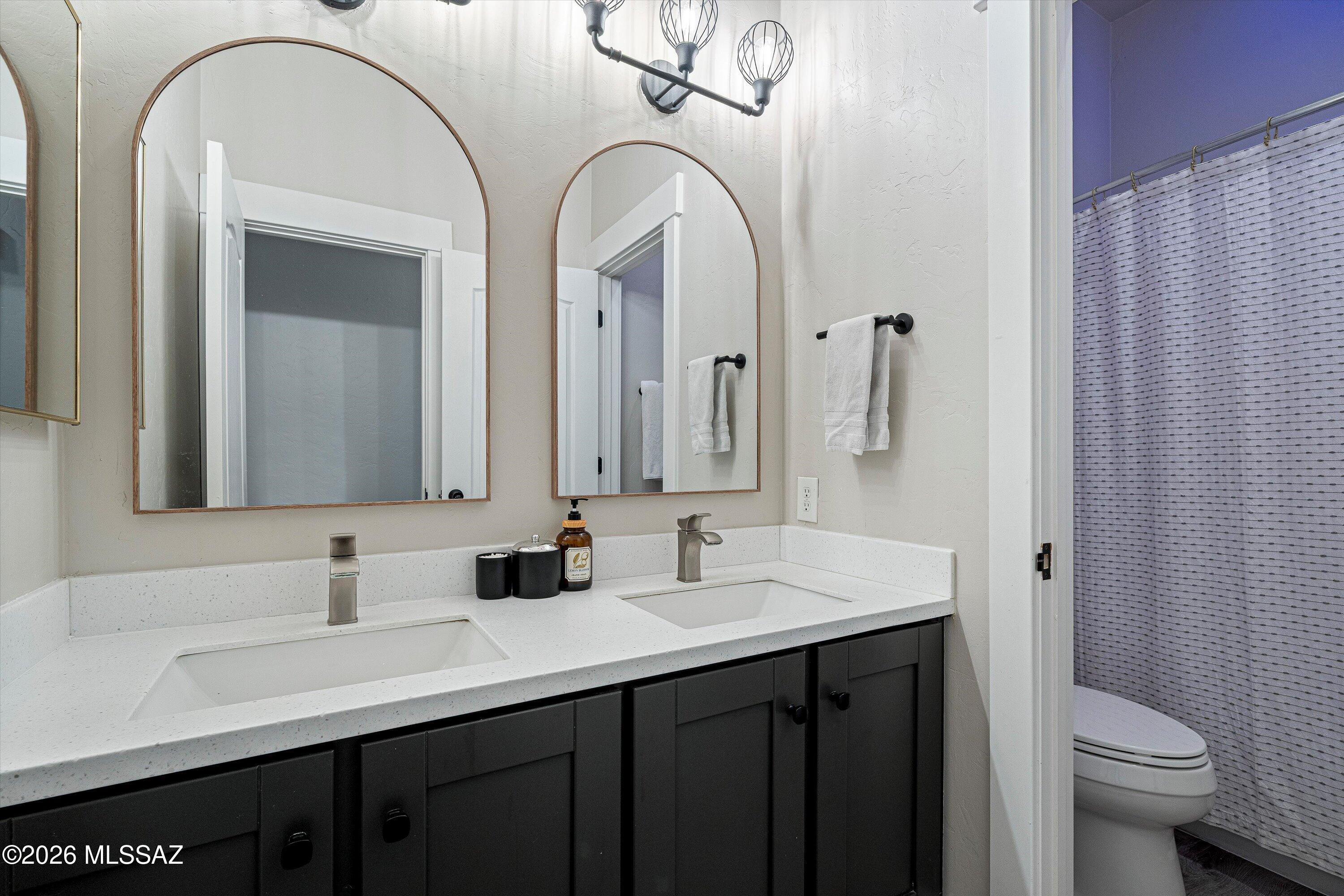 11976 N Thornbush Drive