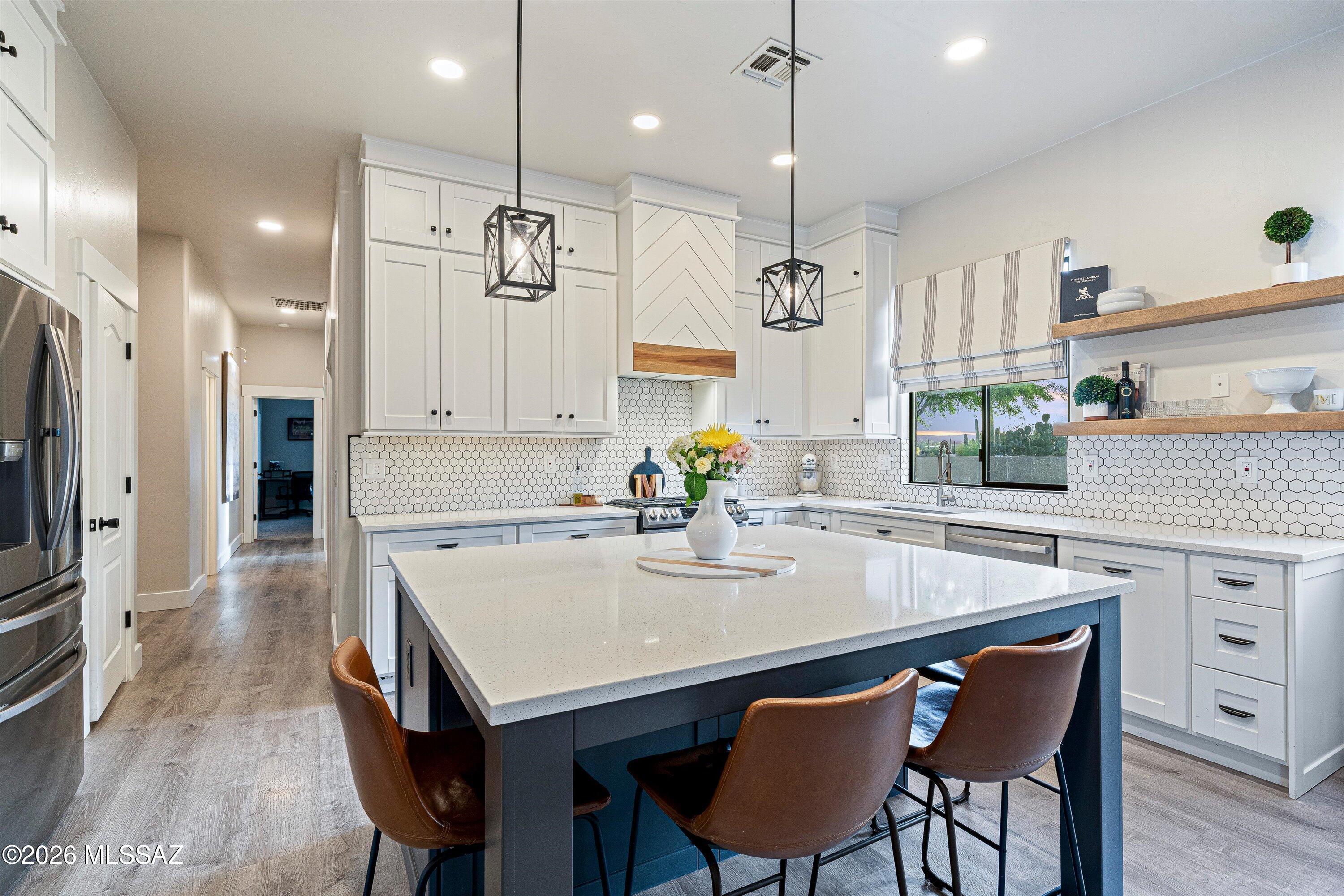 11976 N Thornbush Drive