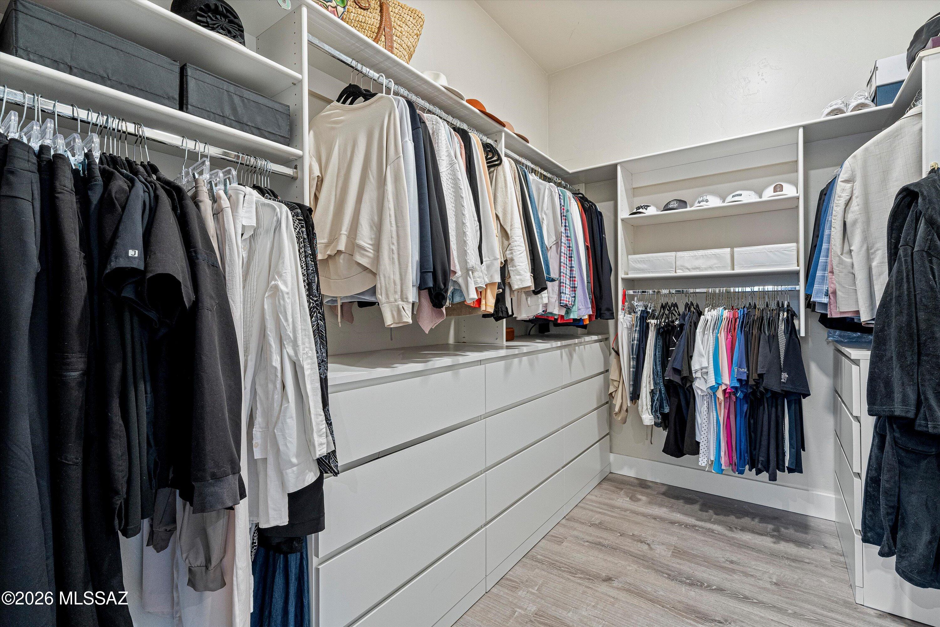 11976 N Thornbush Drive