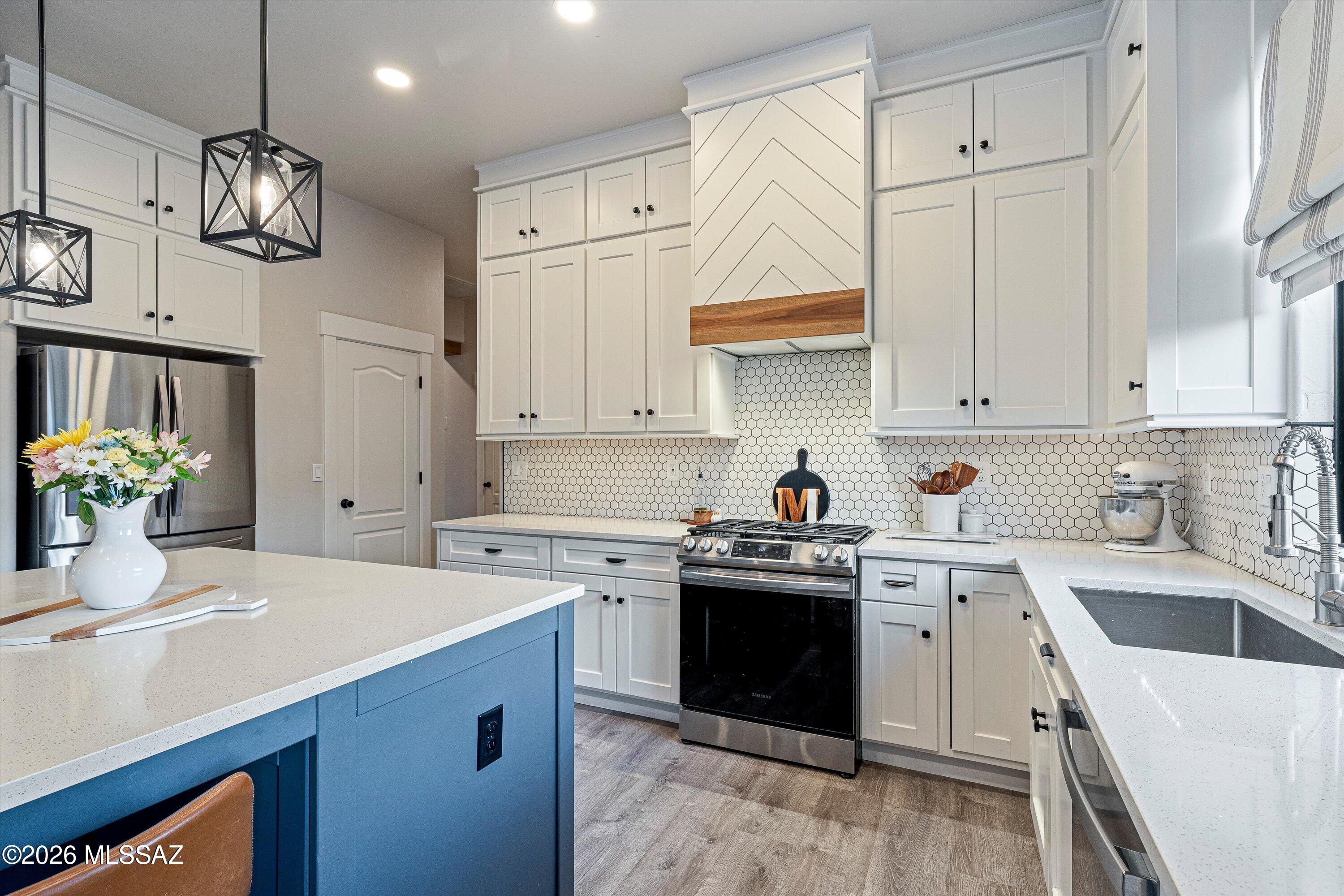 11976 N Thornbush Drive