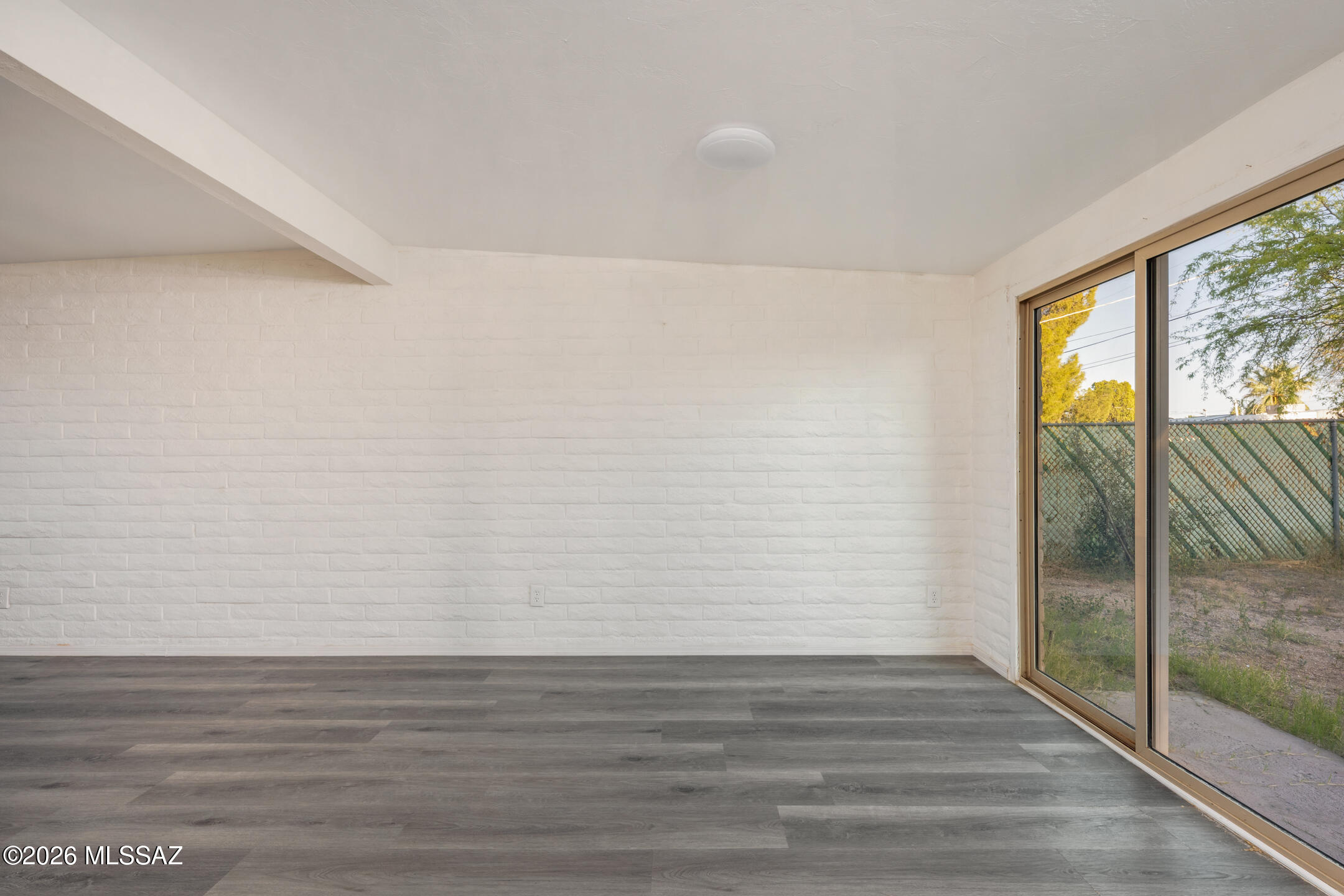 8032 E Victoria Drive