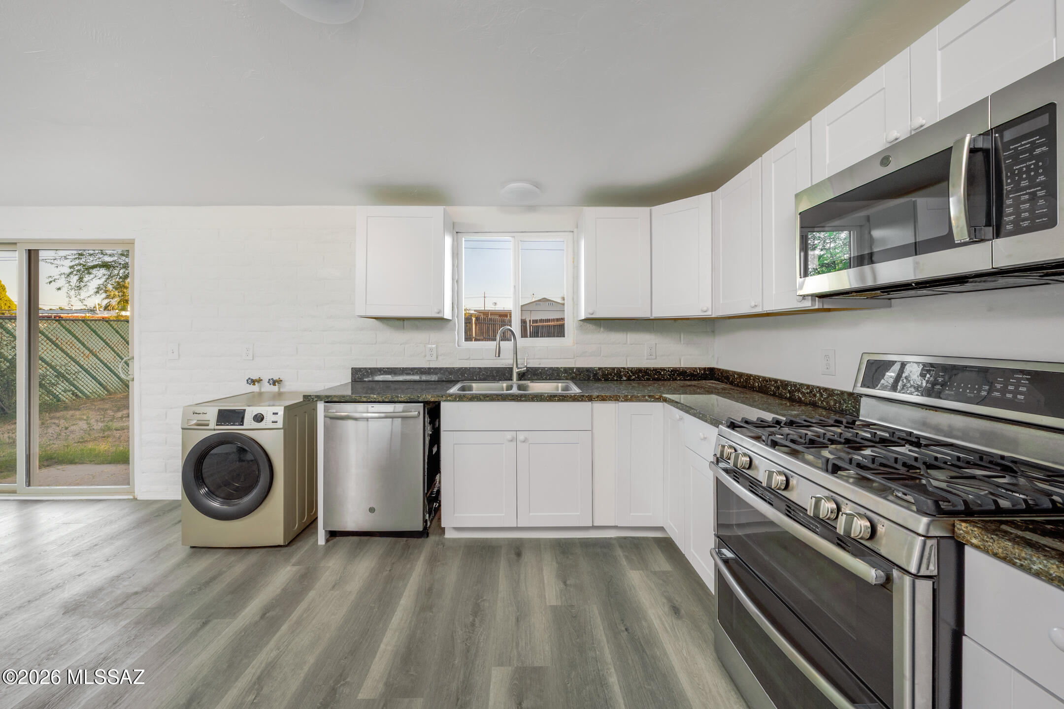 8032 E Victoria Drive