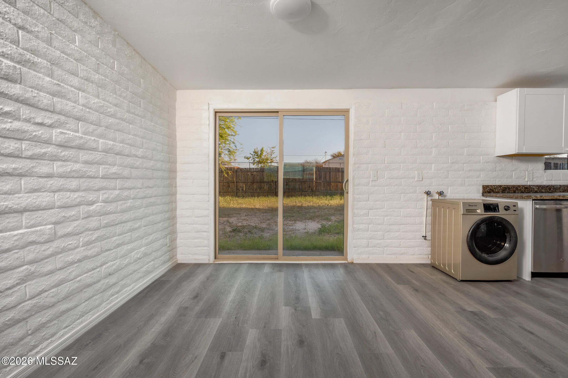 8032 E Victoria Drive