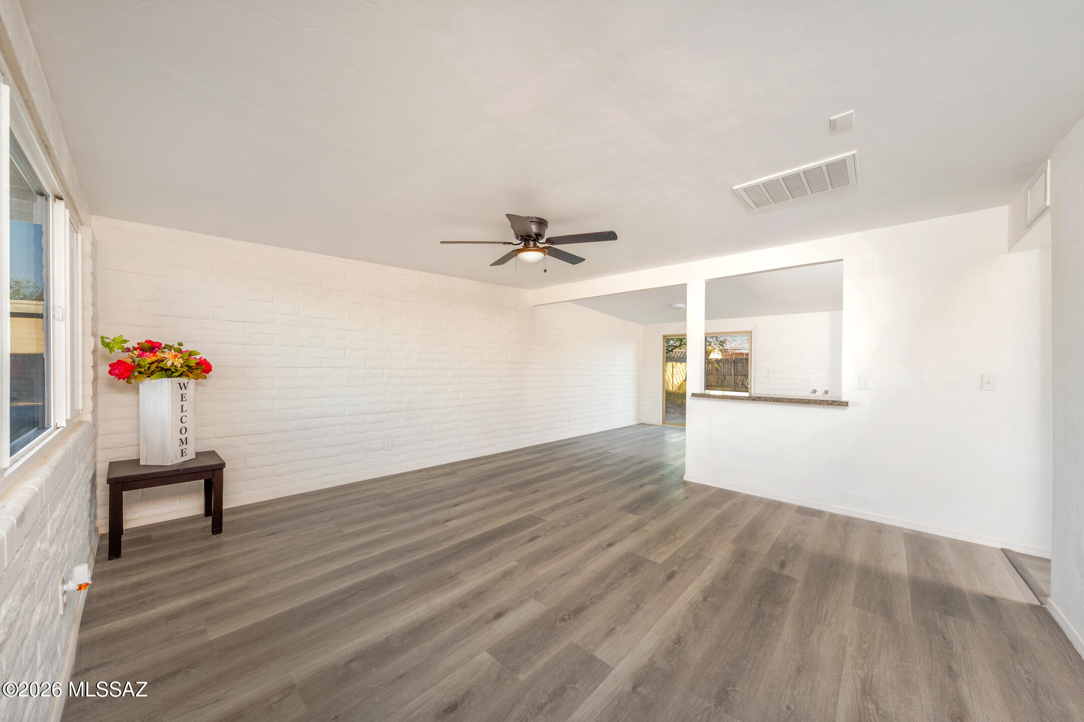 8032 E Victoria Drive