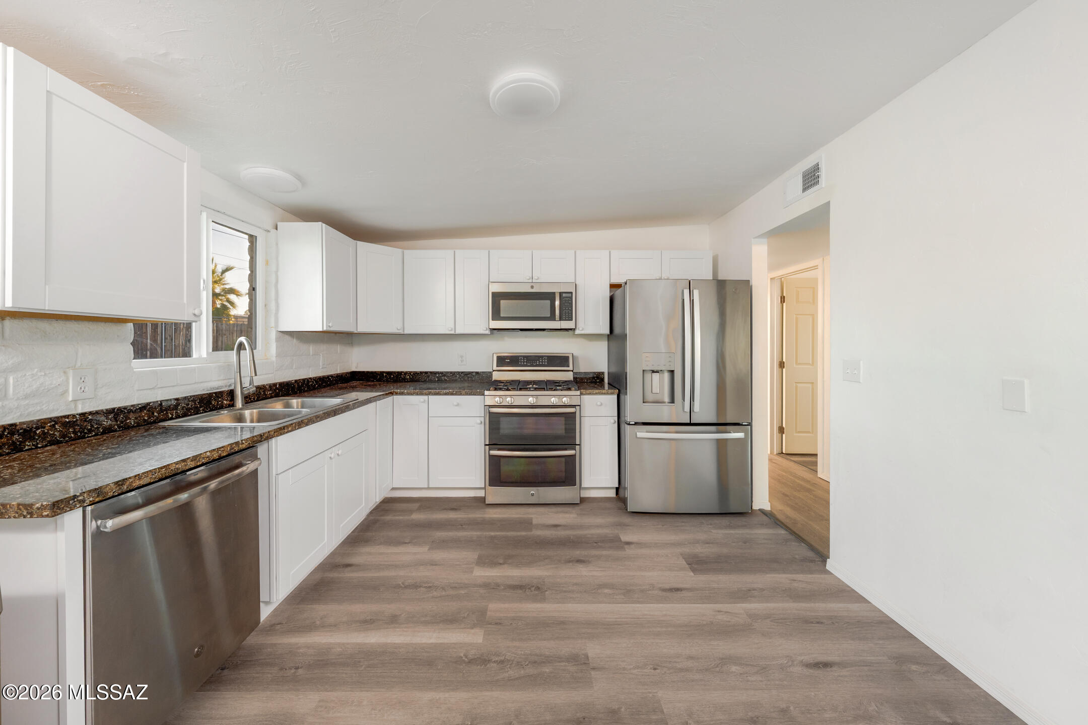 8032 E Victoria Drive