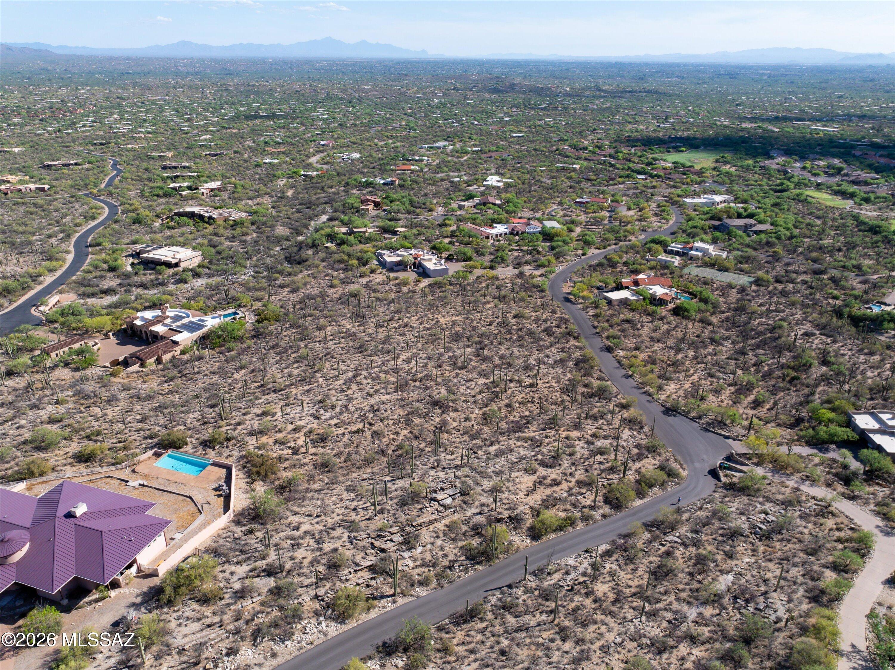 5400 N Avenida De La Colina 16