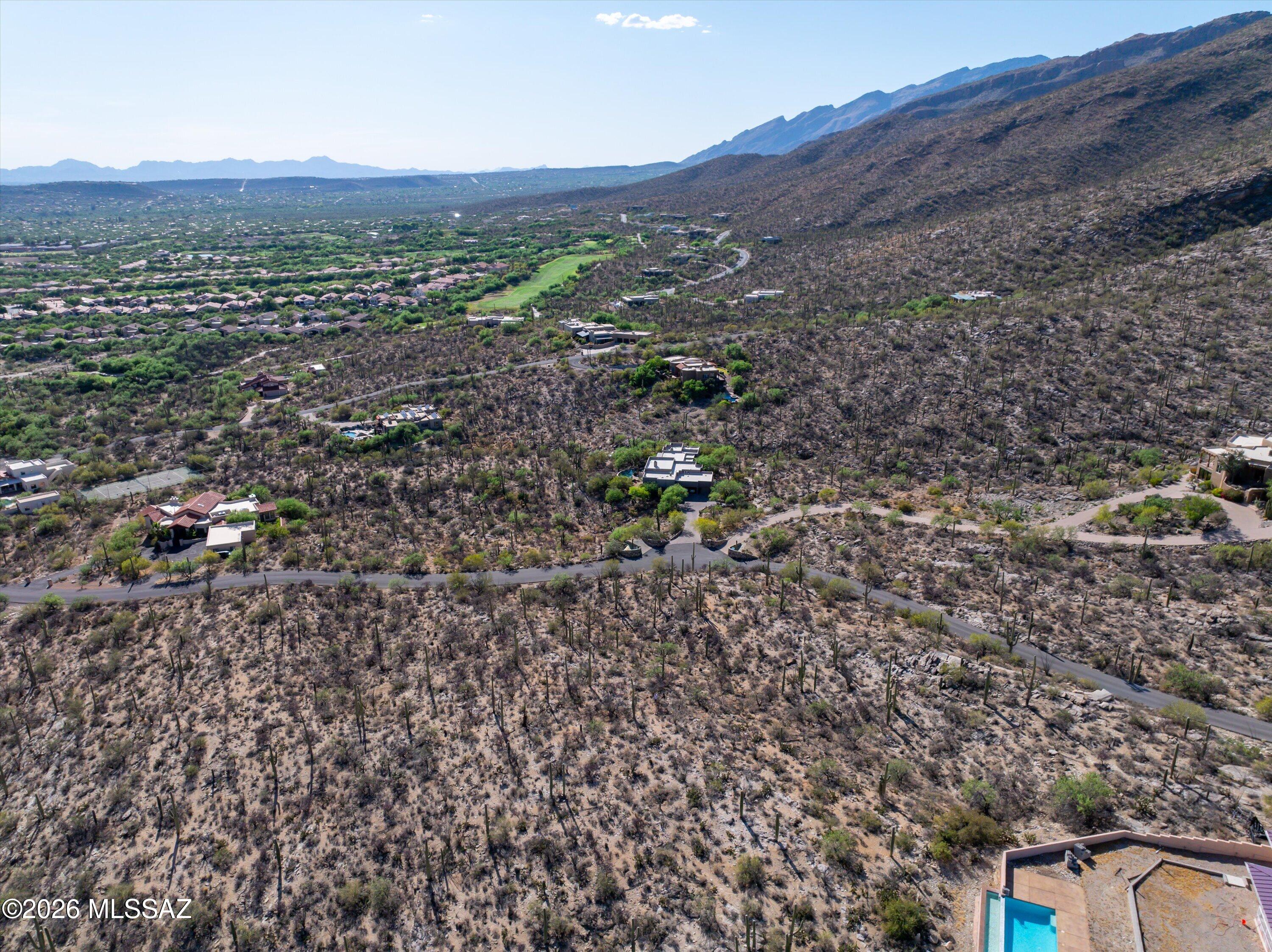 5400 N Avenida De La Colina 16