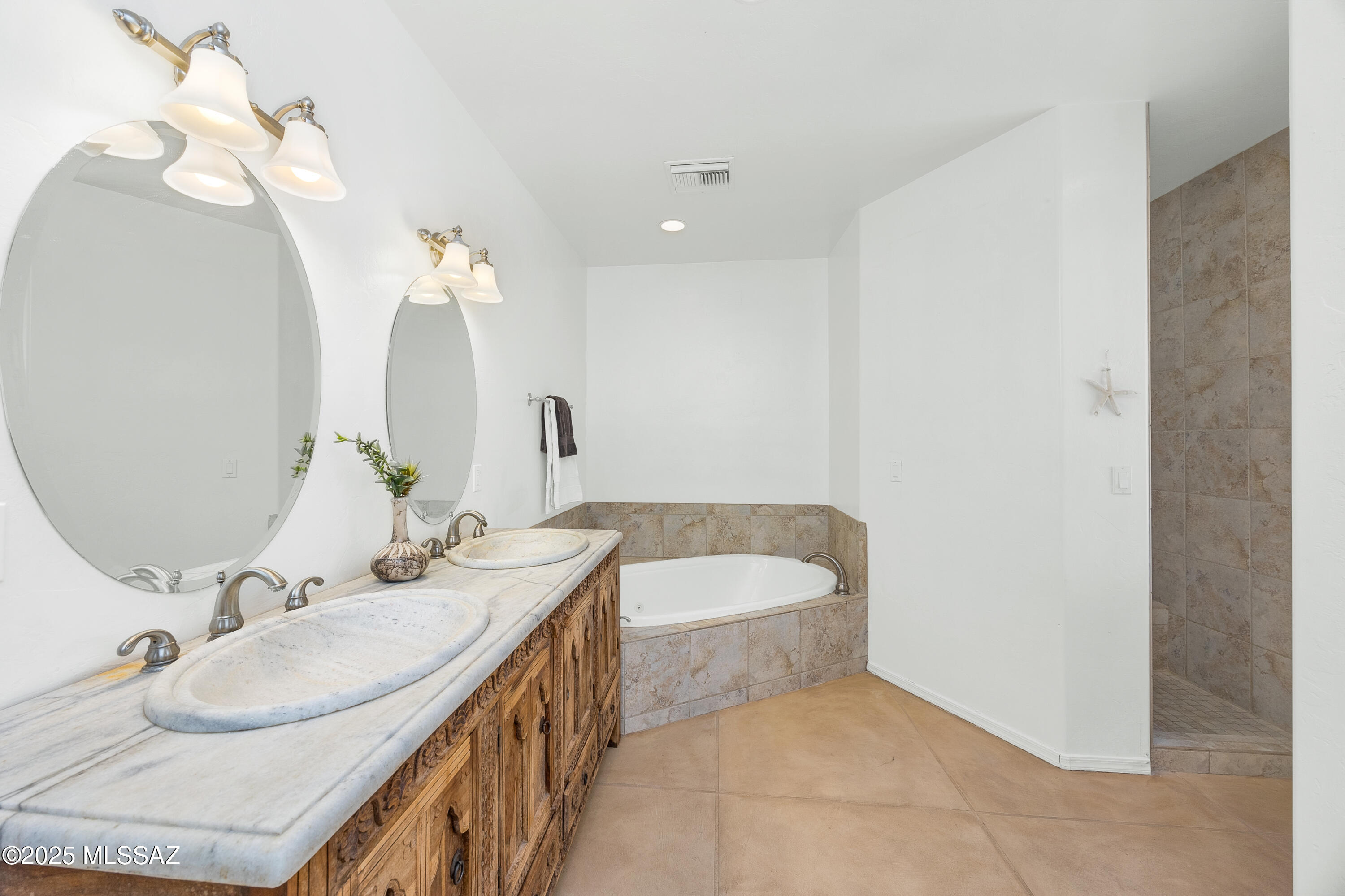 12471 E Speedway Boulevard