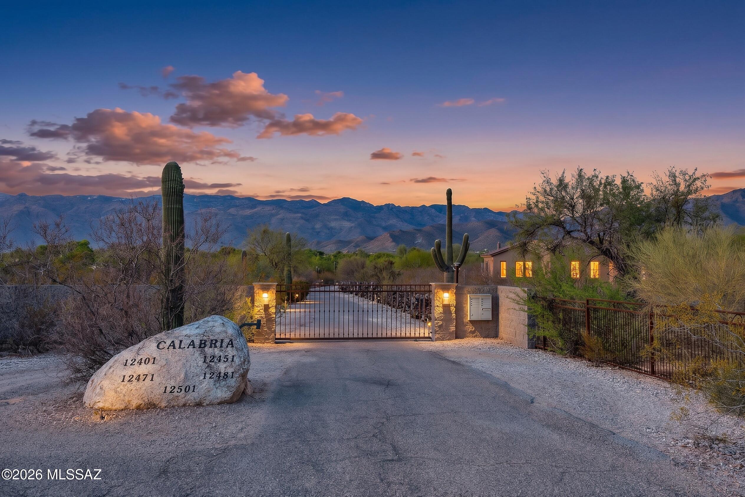 12471 E Speedway Boulevard