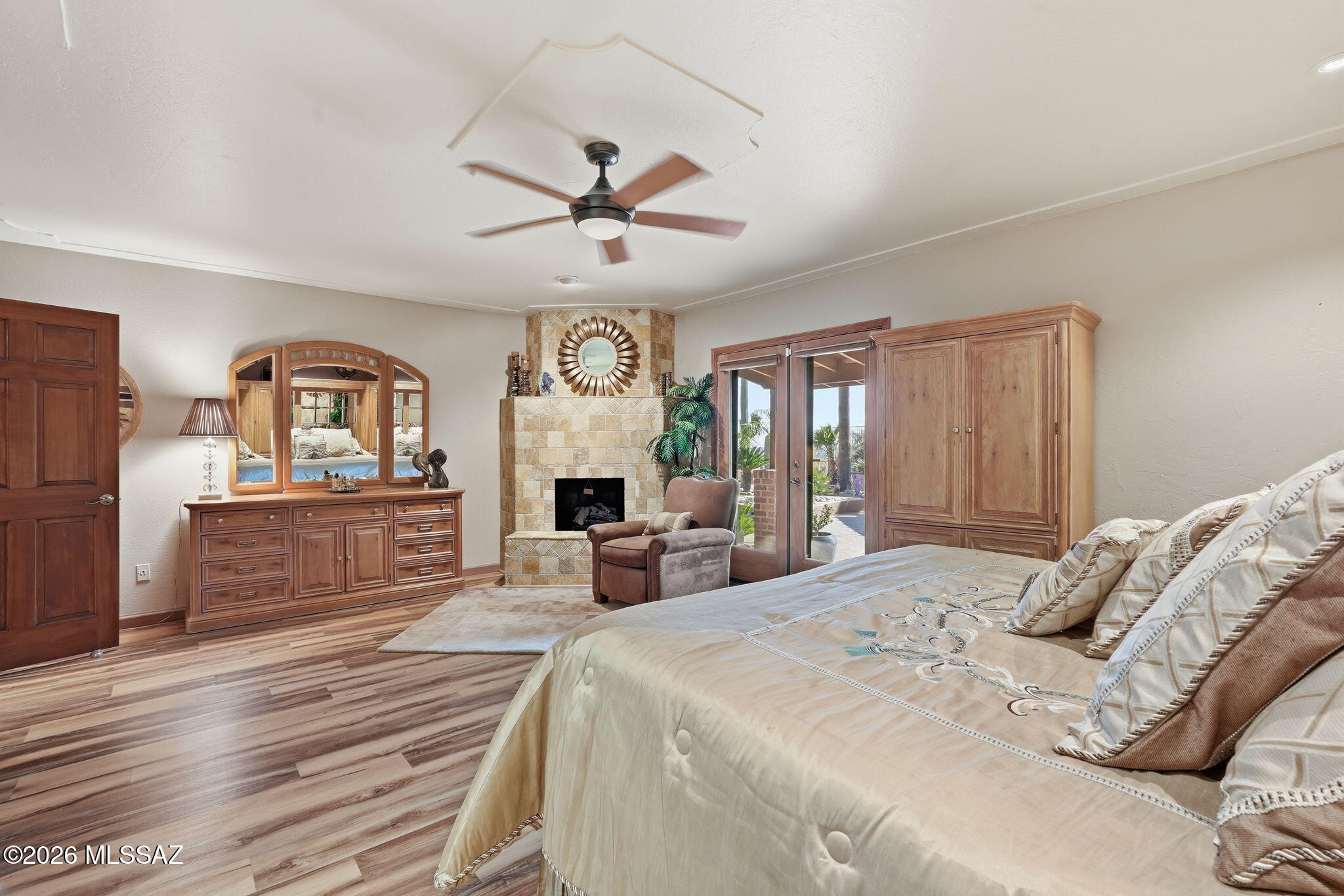 3901 N Rio Verde Vista Drive